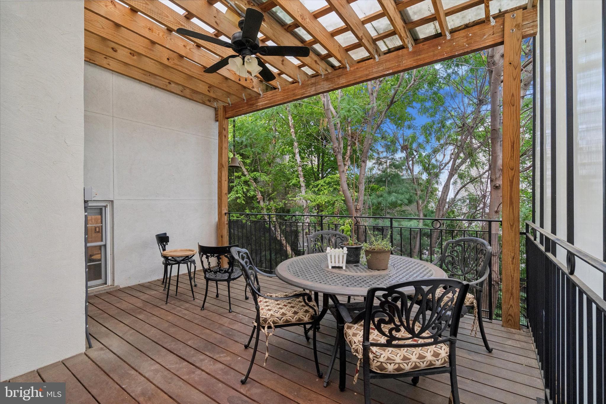 BELLA VISTA - Residential