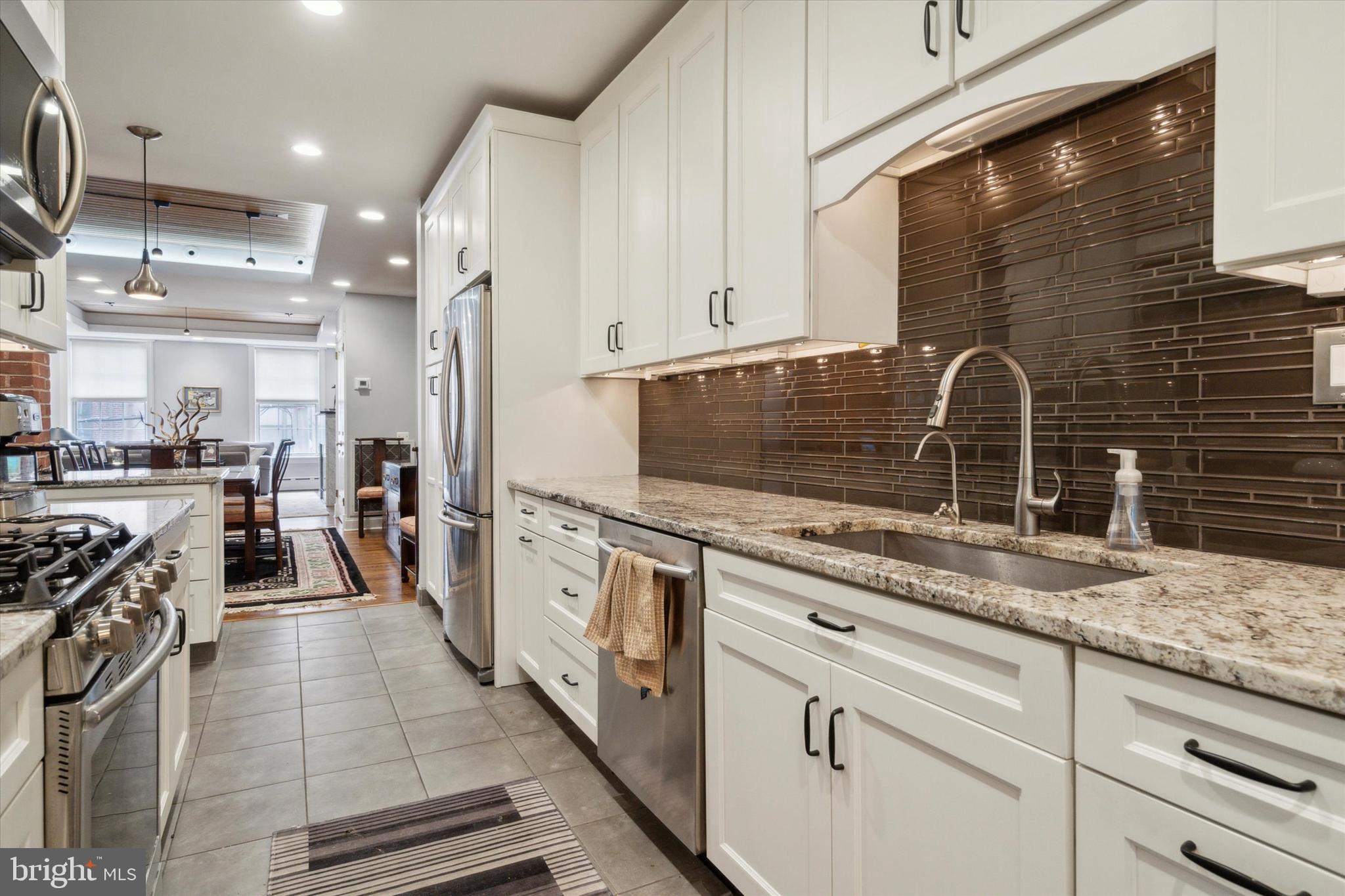 BELLA VISTA - Residential