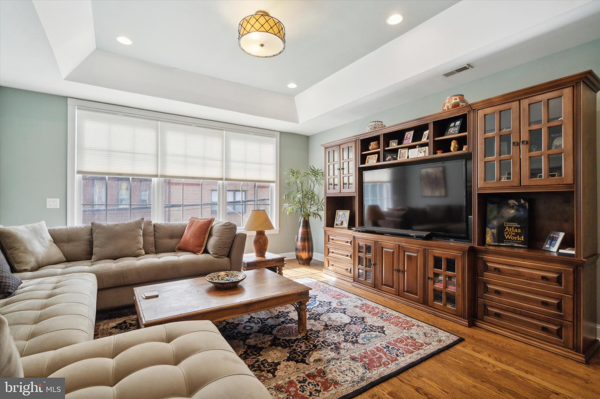 BELLA VISTA - Residential