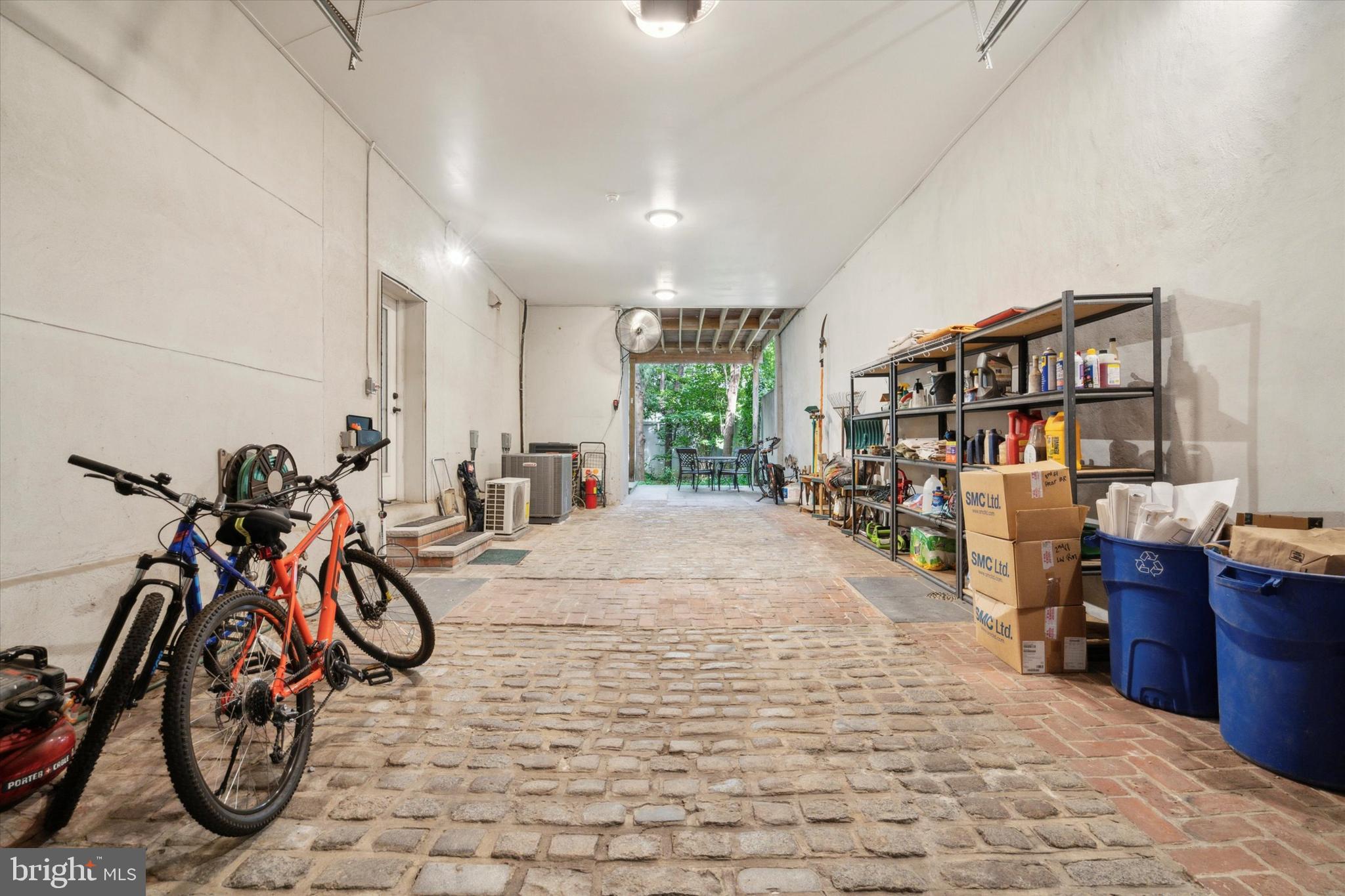 BELLA VISTA - Residential