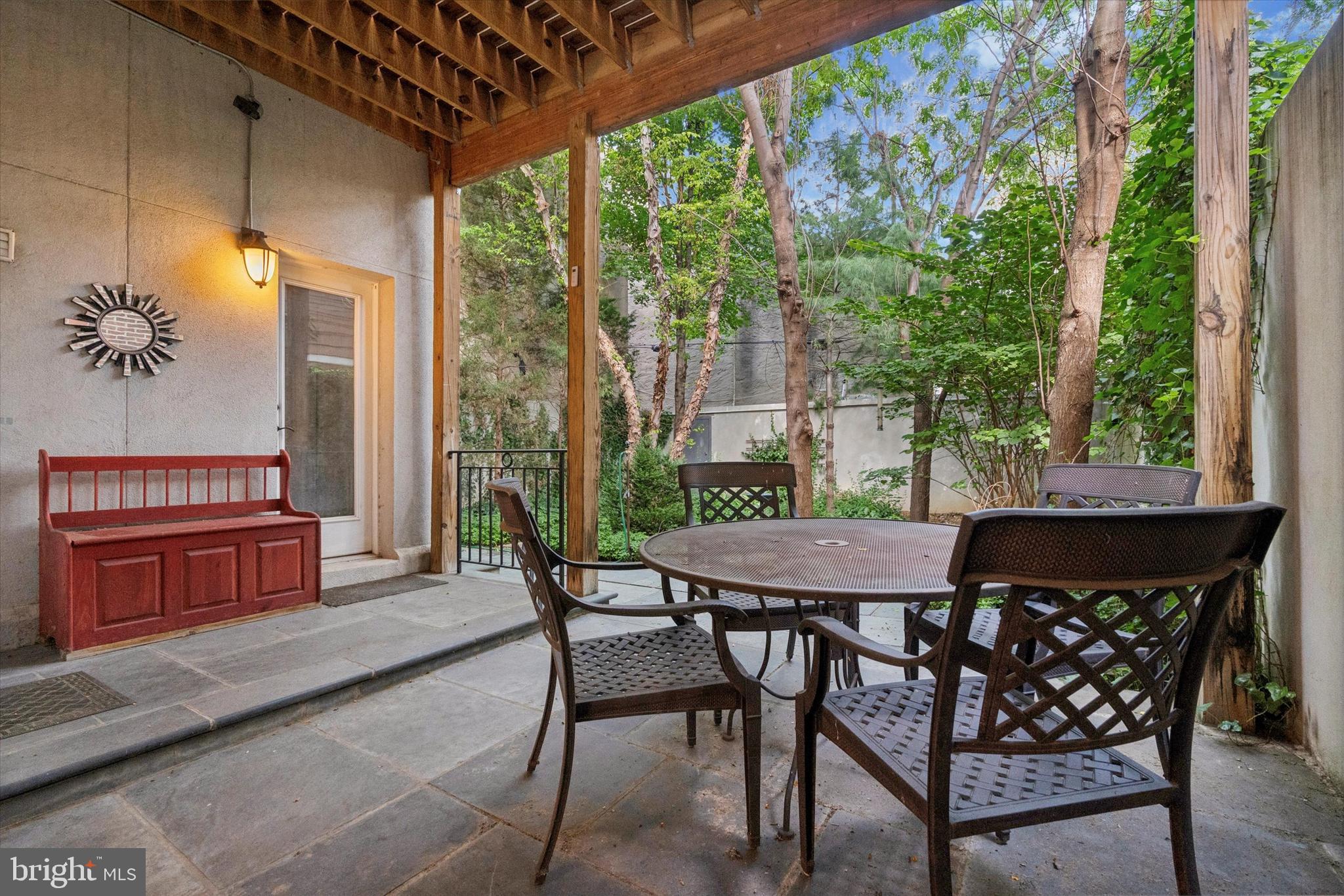 BELLA VISTA - Residential