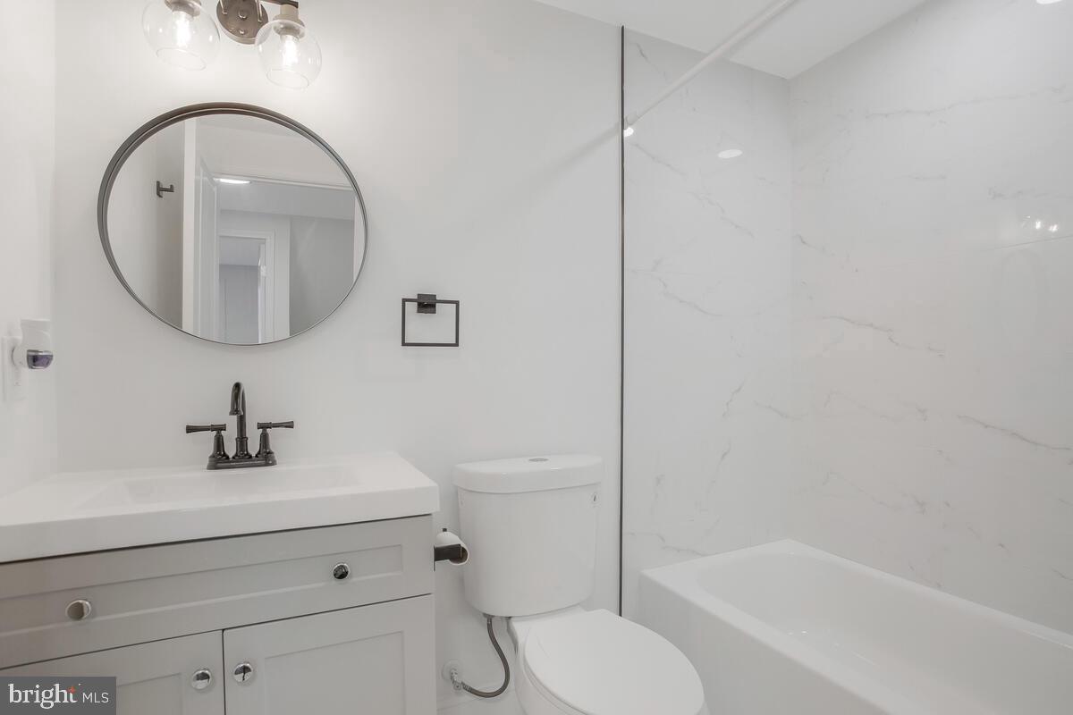 TANTALLON HILLS - Residential Lease