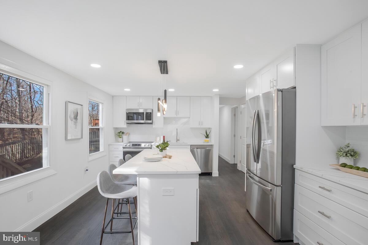 TANTALLON HILLS - Residential Lease