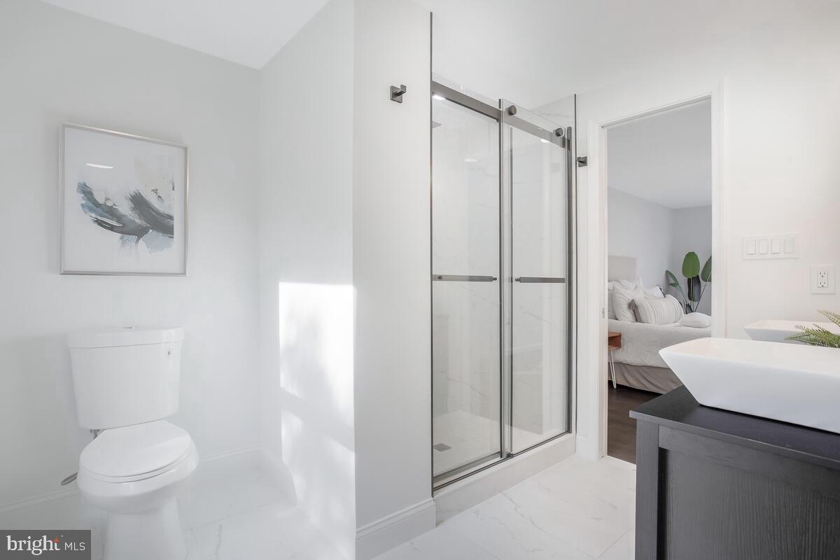 TANTALLON HILLS - Residential Lease