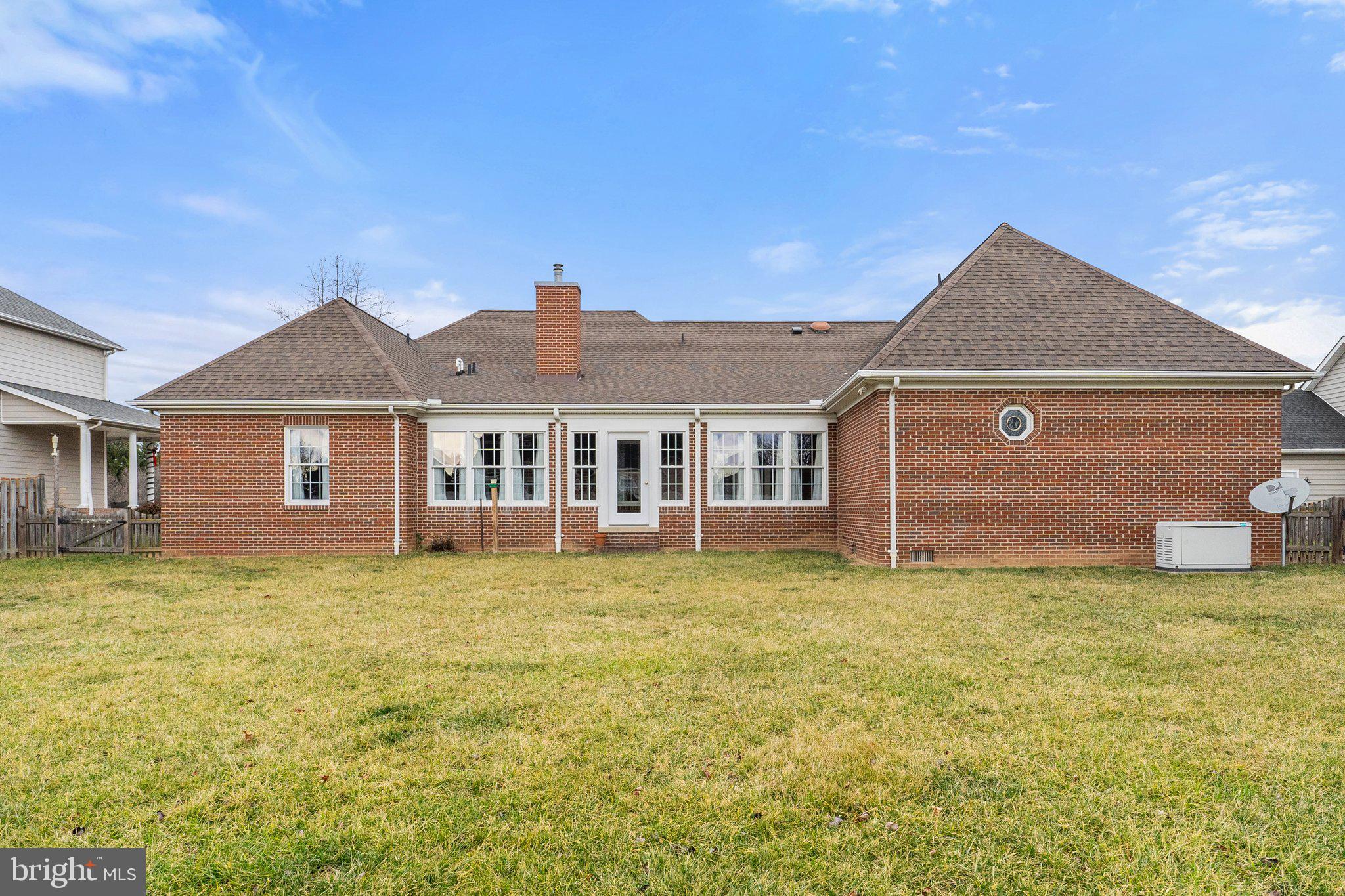 OAKDALE CROSSING - Residential