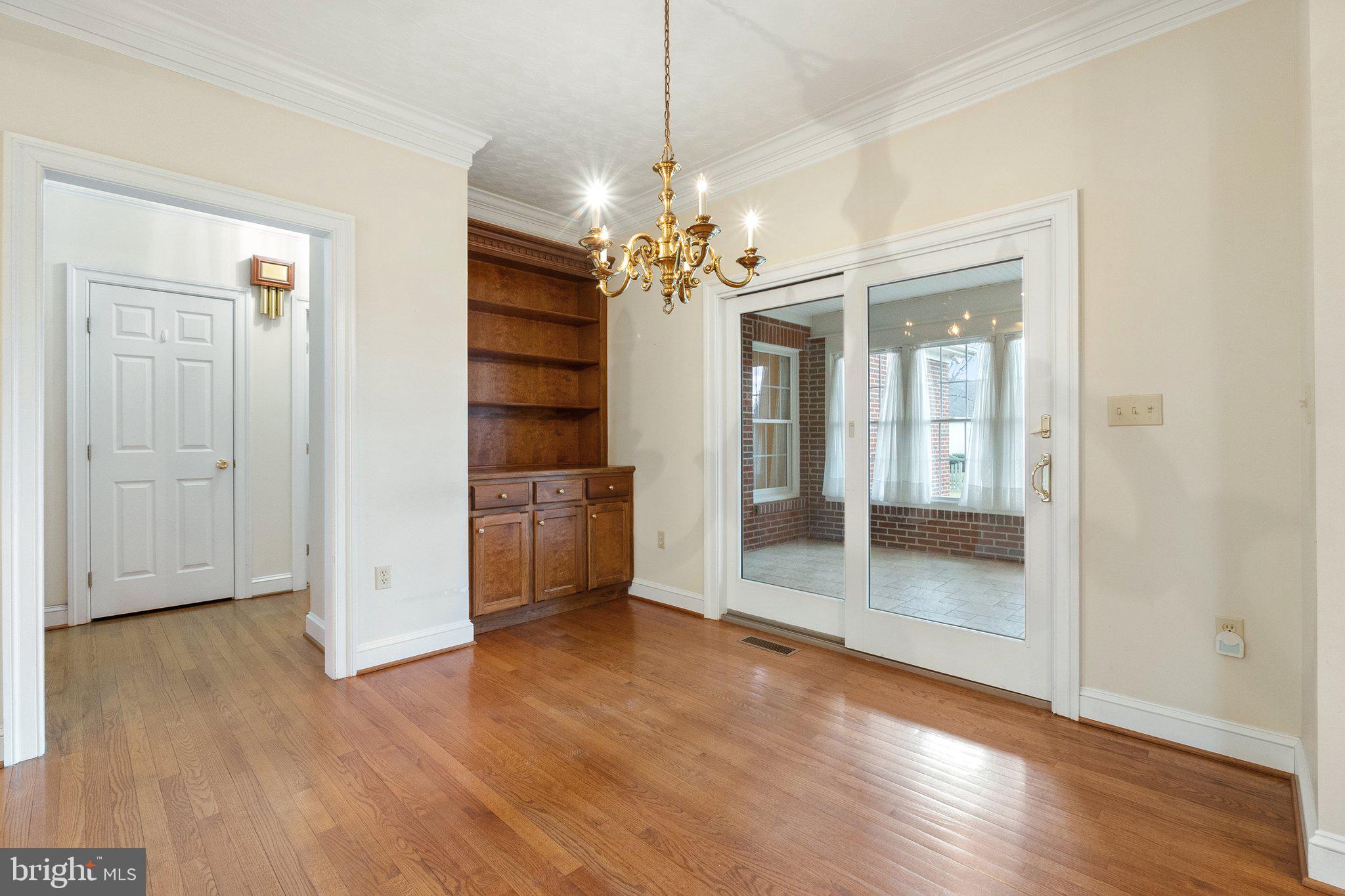 OAKDALE CROSSING - Residential