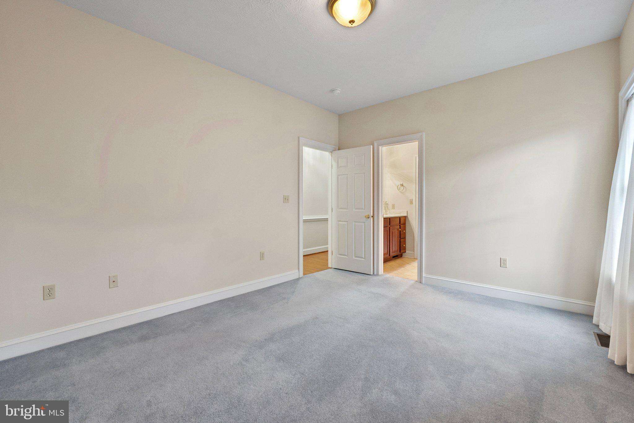 OAKDALE CROSSING - Residential