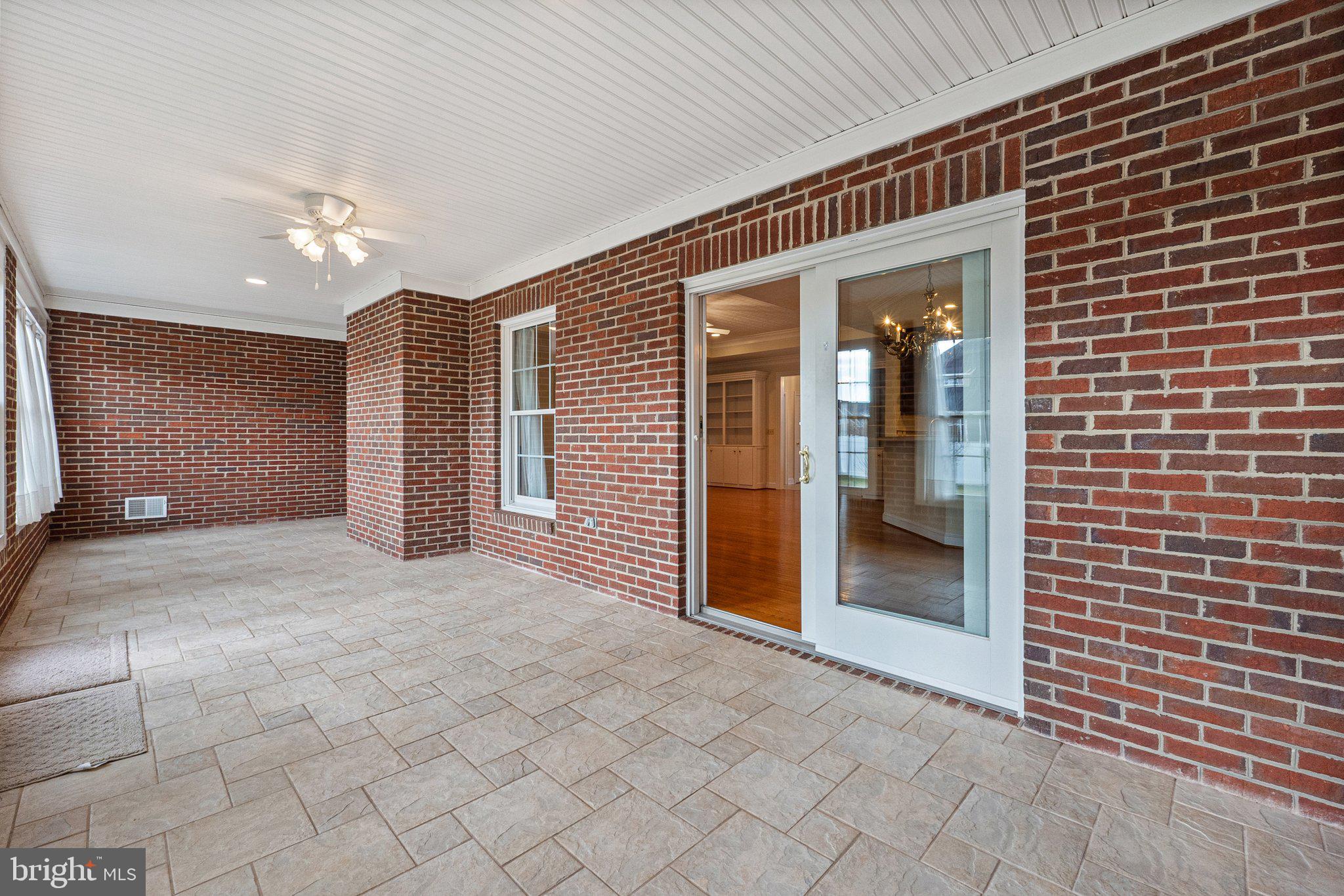 OAKDALE CROSSING - Residential