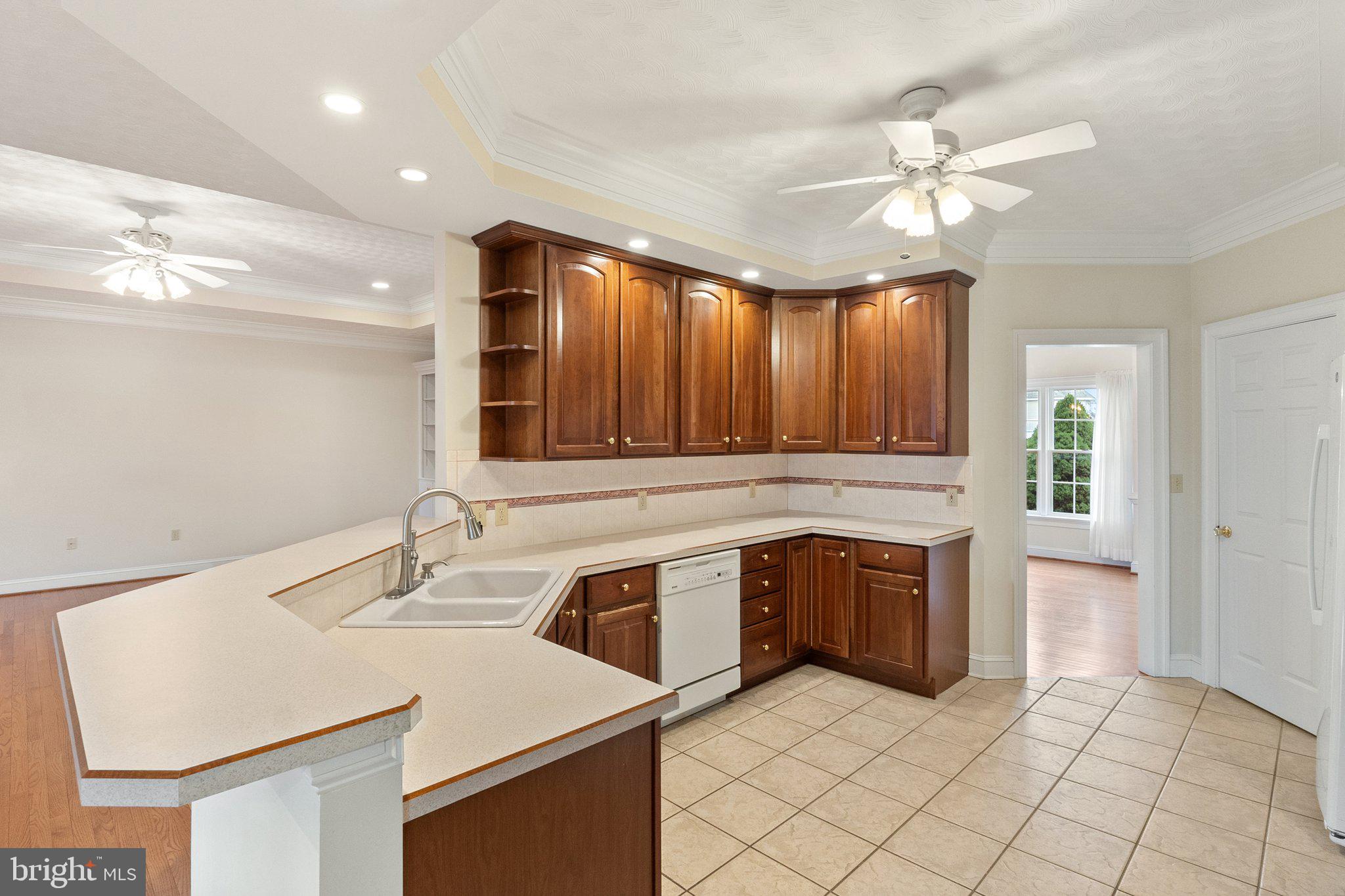 OAKDALE CROSSING - Residential