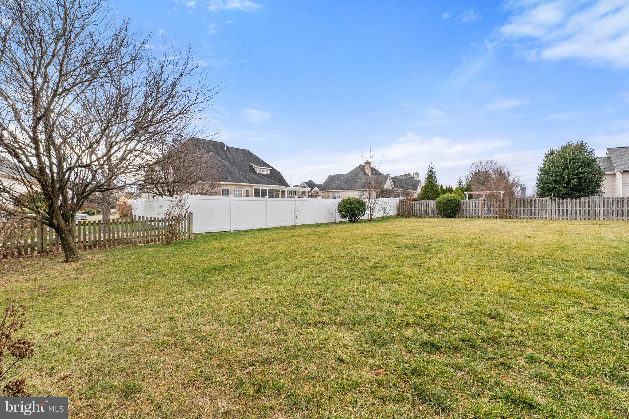 OAKDALE CROSSING - Residential