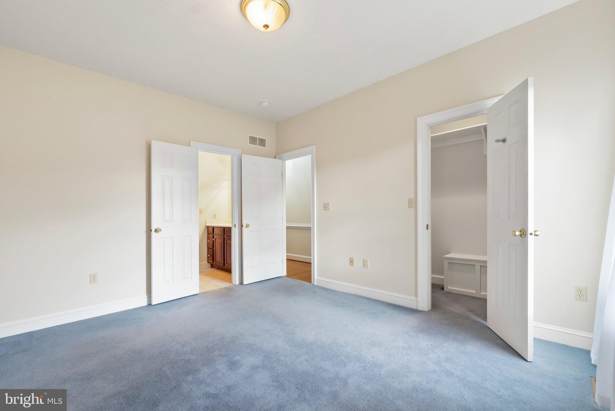 OAKDALE CROSSING - Residential