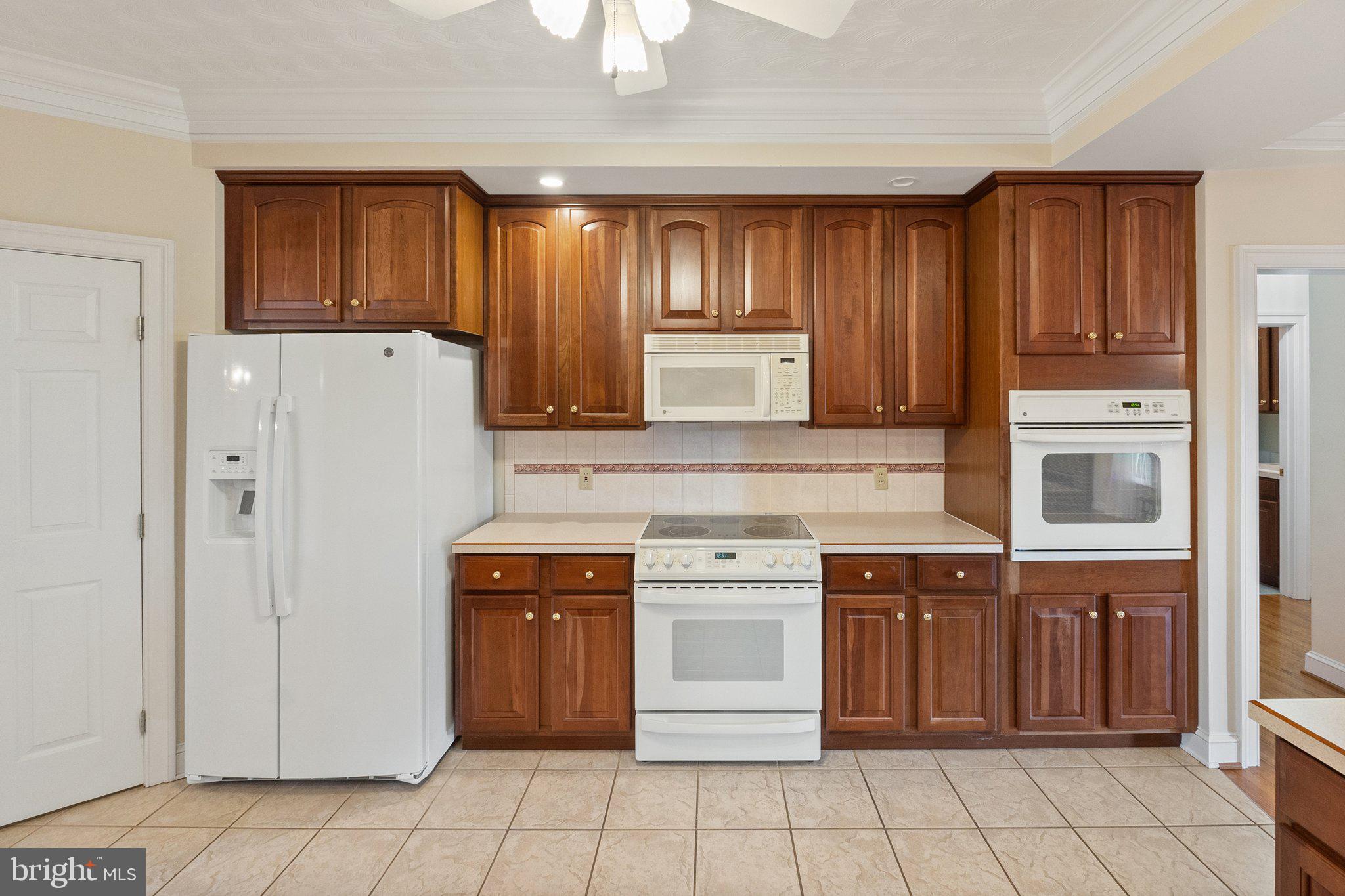 OAKDALE CROSSING - Residential