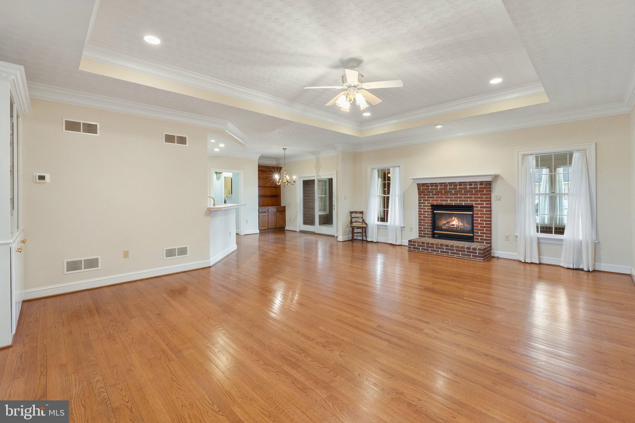 OAKDALE CROSSING - Residential