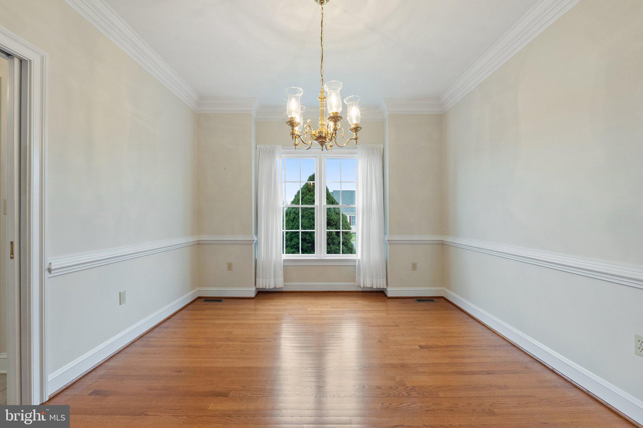 OAKDALE CROSSING - Residential