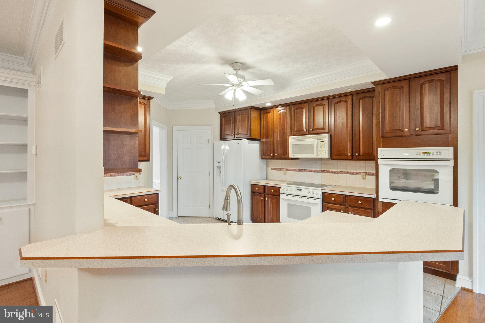 OAKDALE CROSSING - Residential