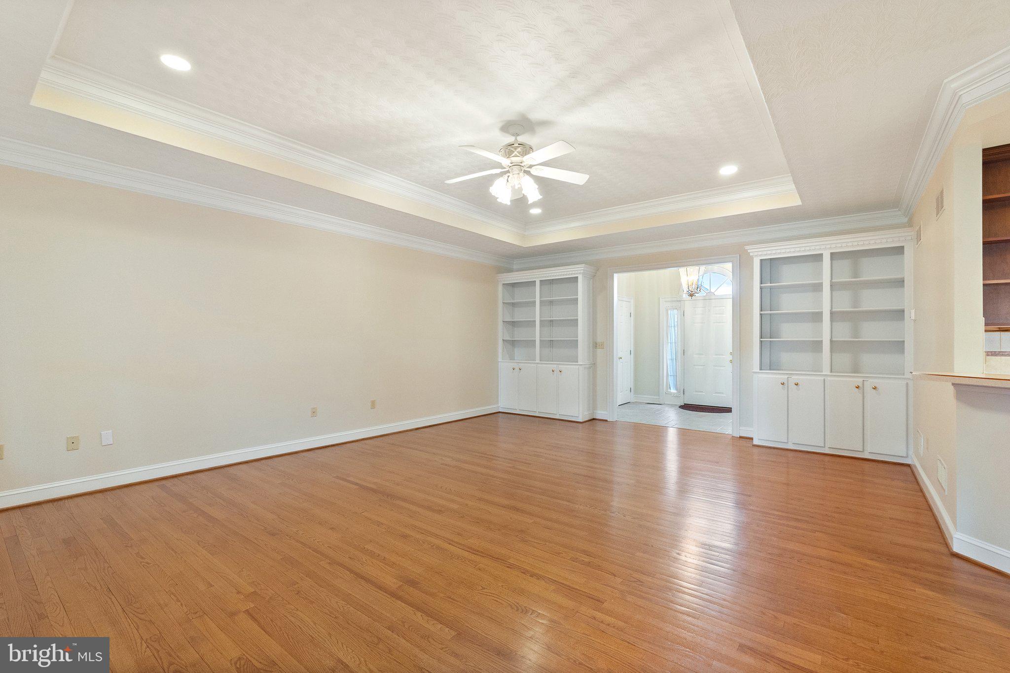 OAKDALE CROSSING - Residential