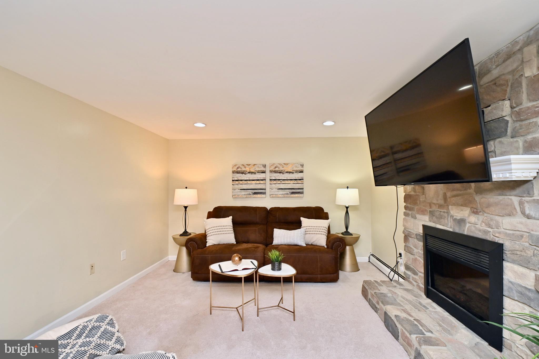 DALE CITY - Residential