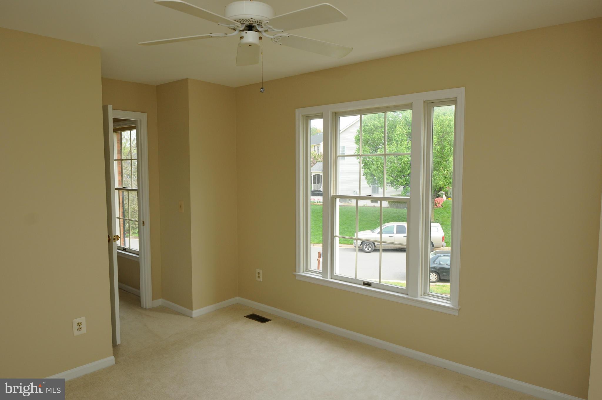 POTOMAC LAKES - Residential