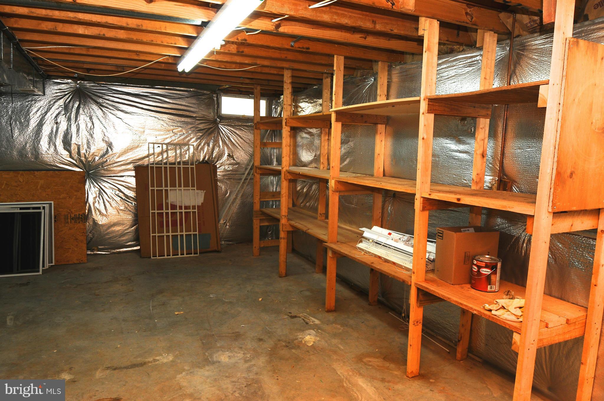 POTOMAC LAKES - Residential