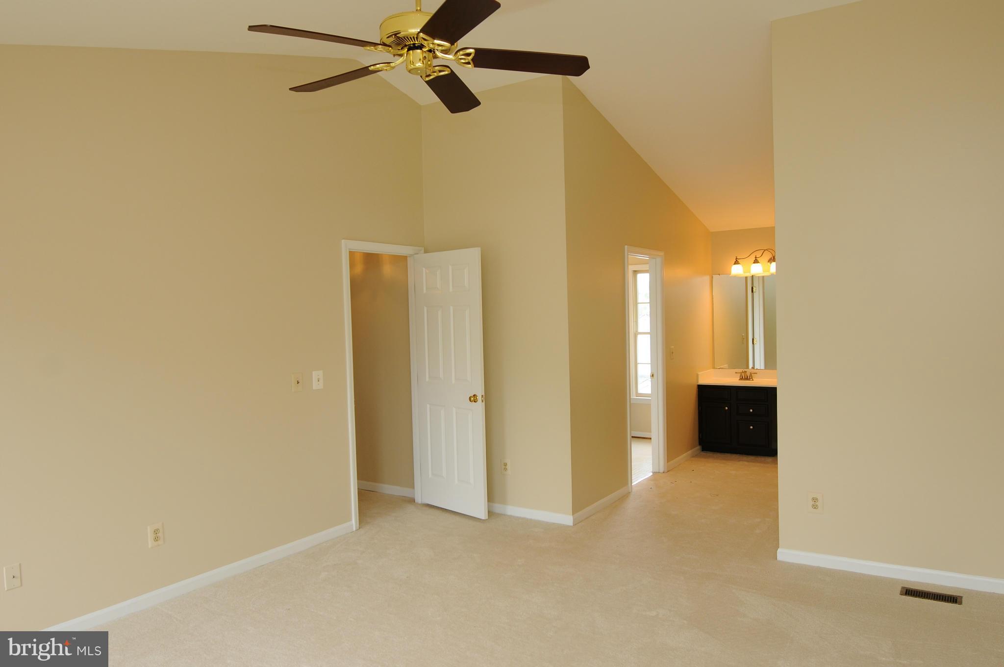 POTOMAC LAKES - Residential