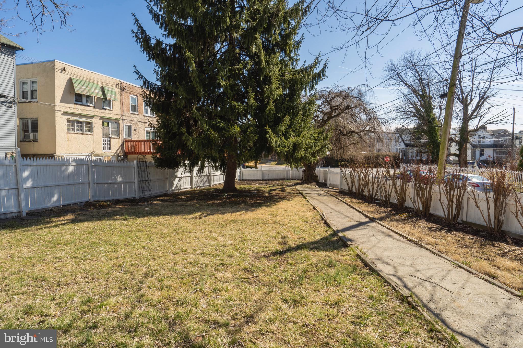 LANSDOWNE - Residential