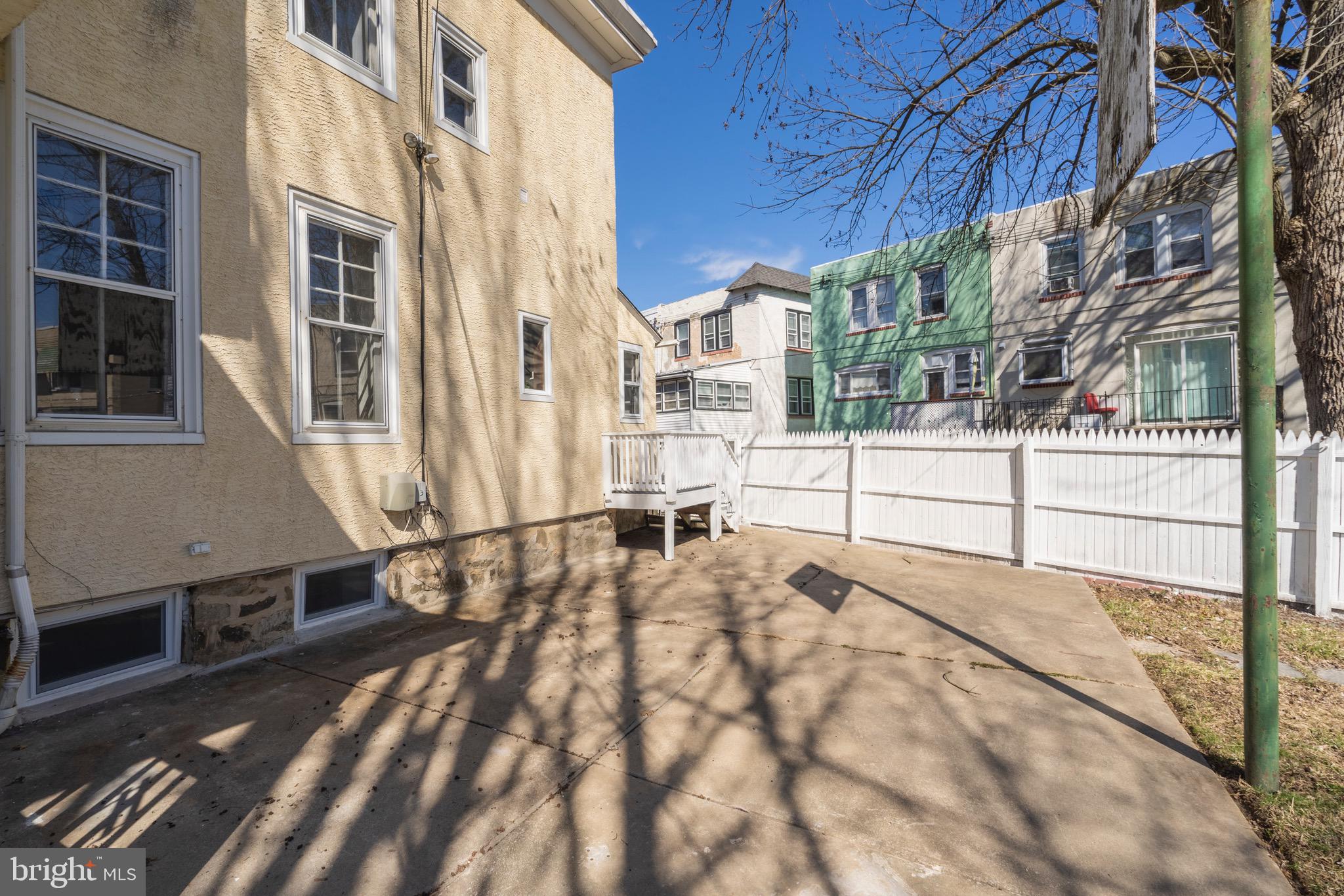 LANSDOWNE - Residential