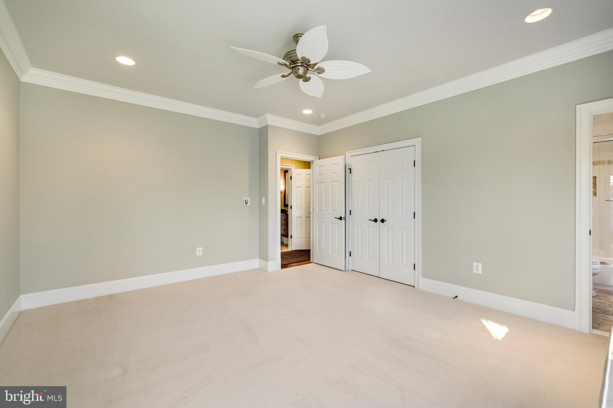 LANGLEY FOREST - Residential