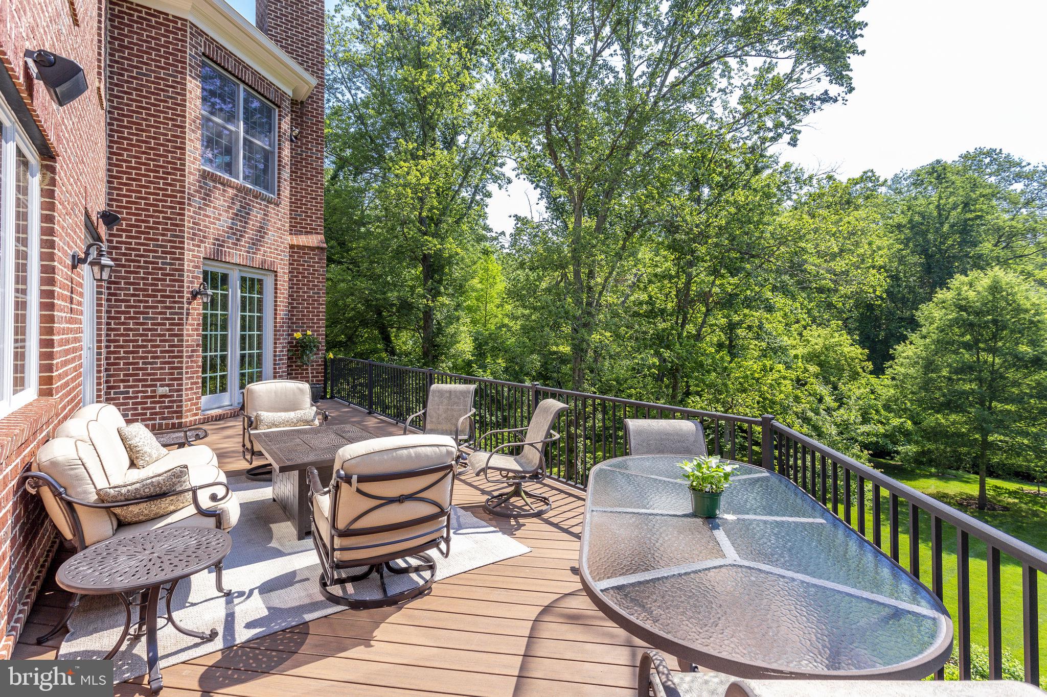 LANGLEY FOREST - Residential