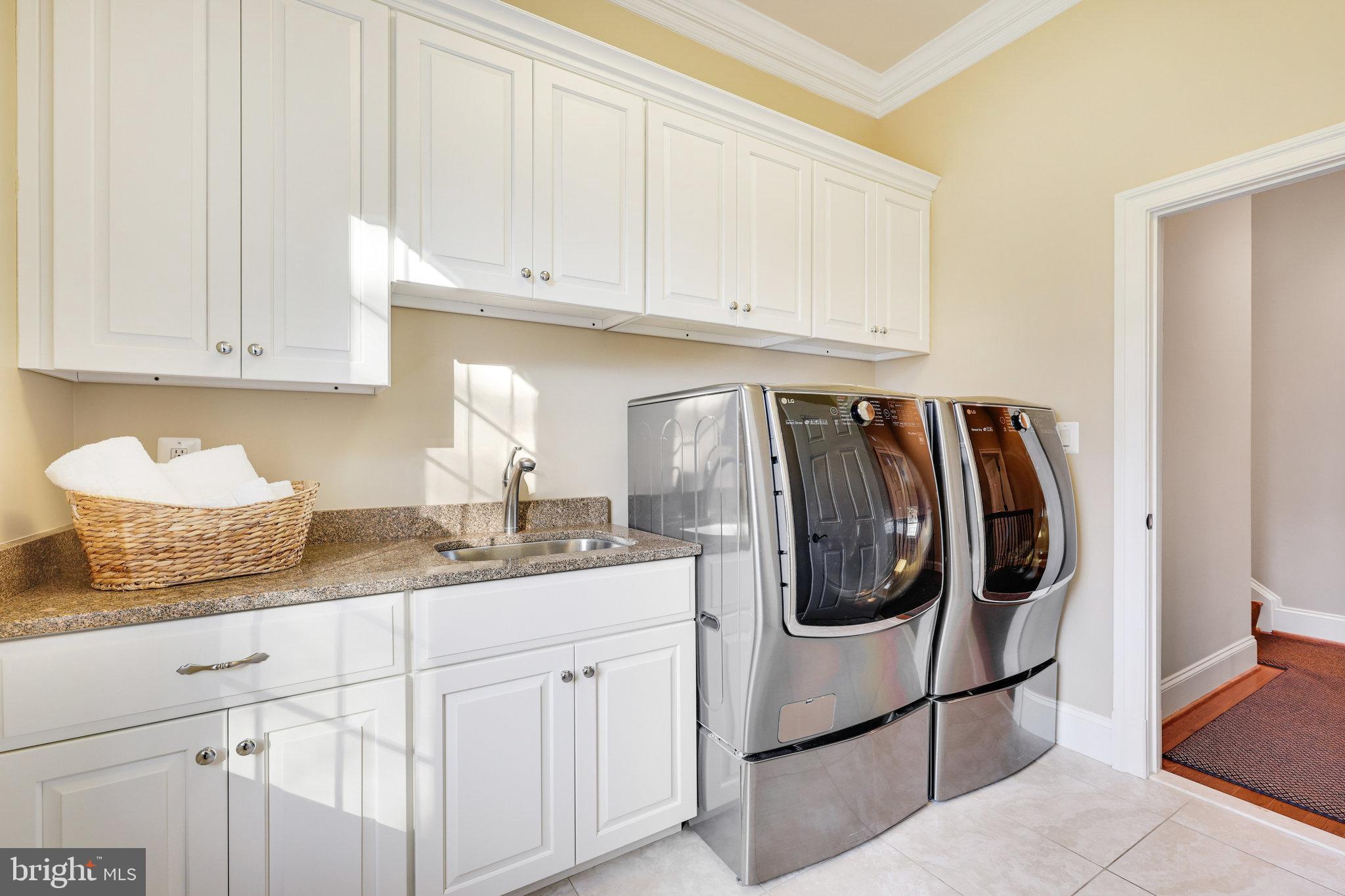 LANGLEY FOREST - Residential