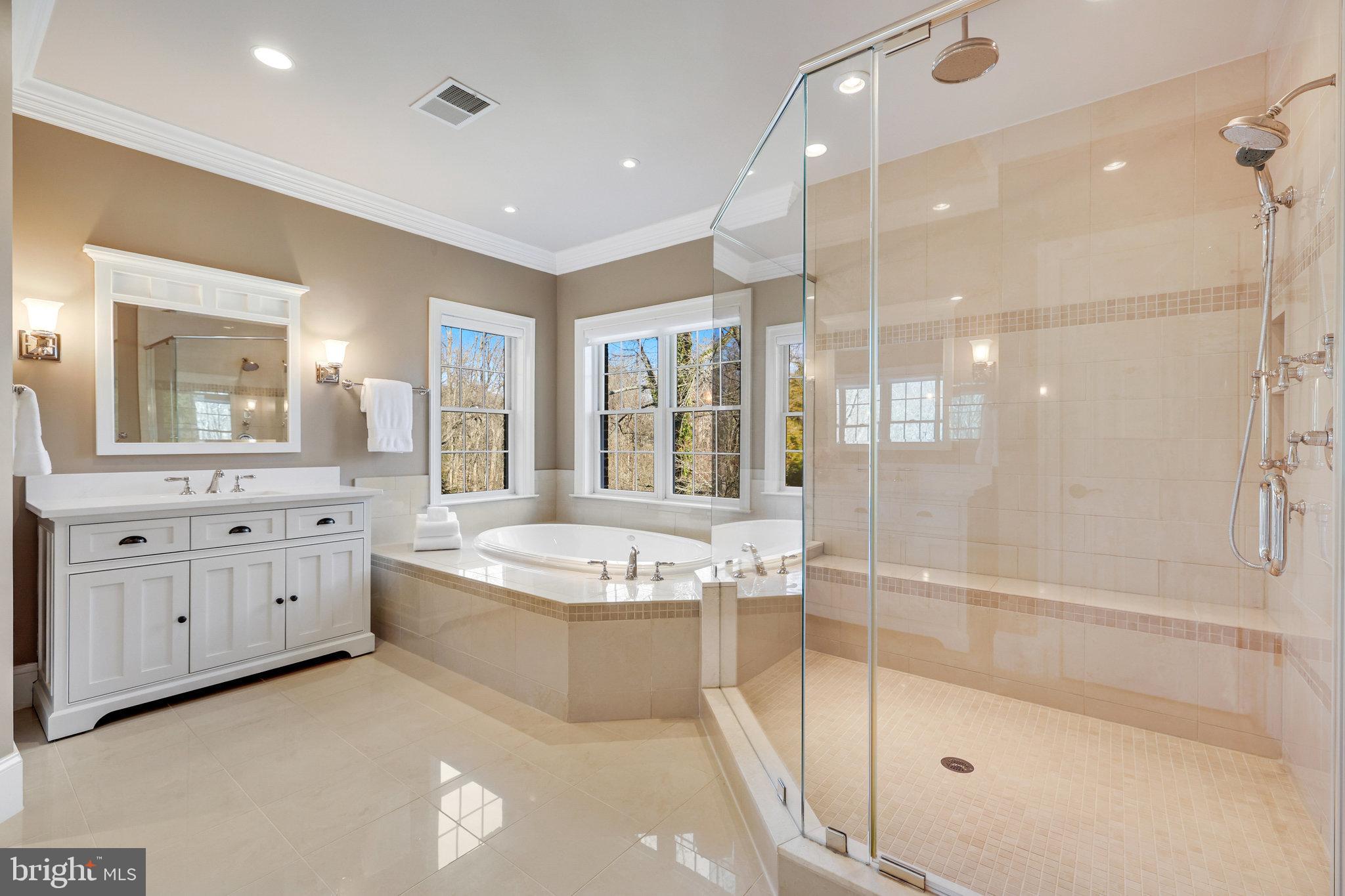 LANGLEY FOREST - Residential