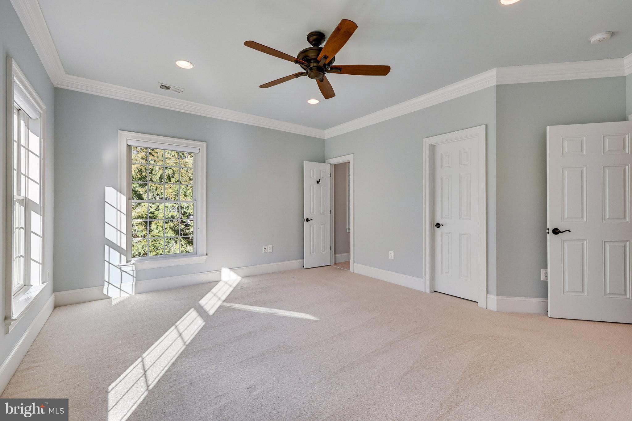 LANGLEY FOREST - Residential