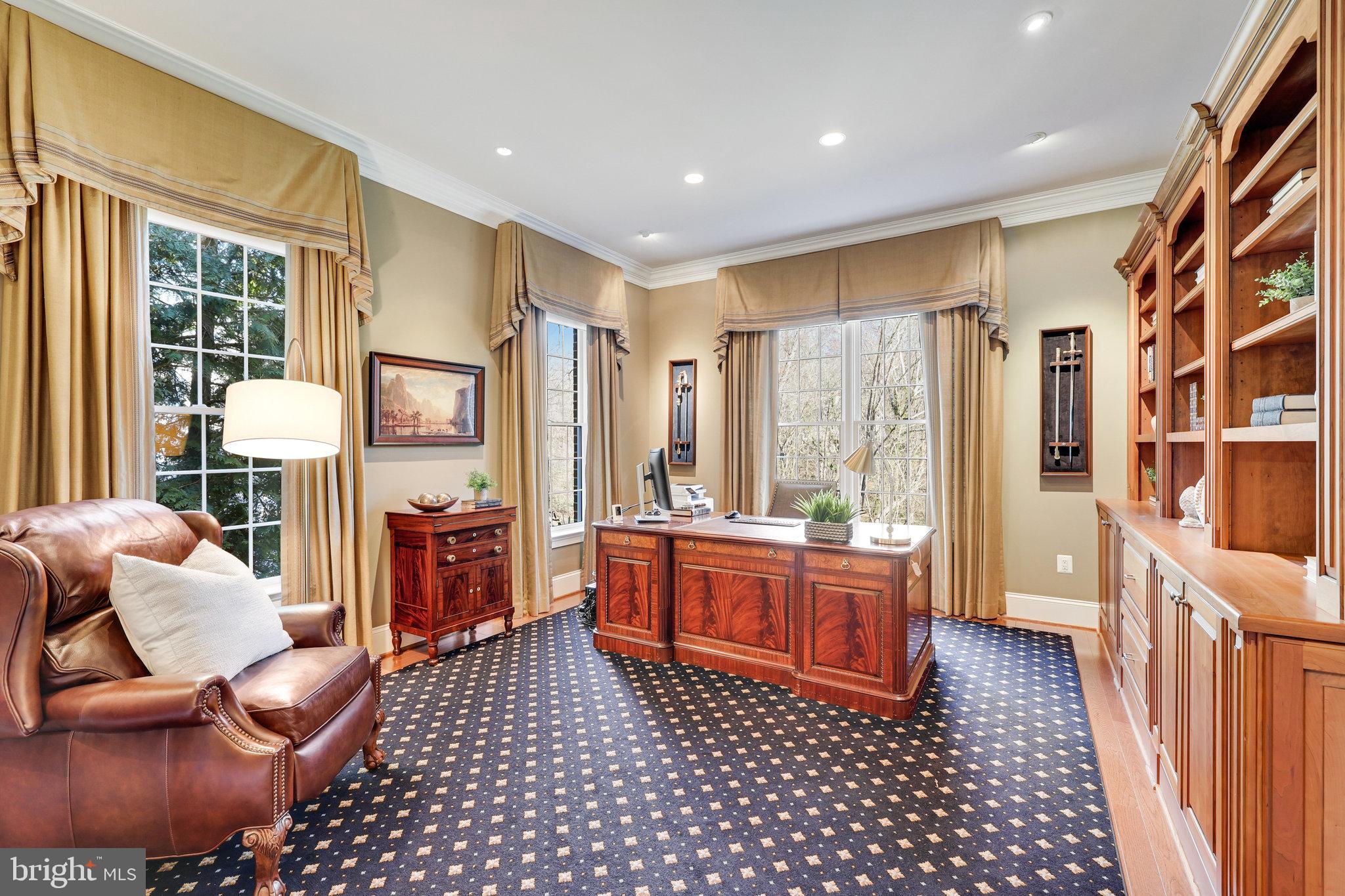 LANGLEY FOREST - Residential