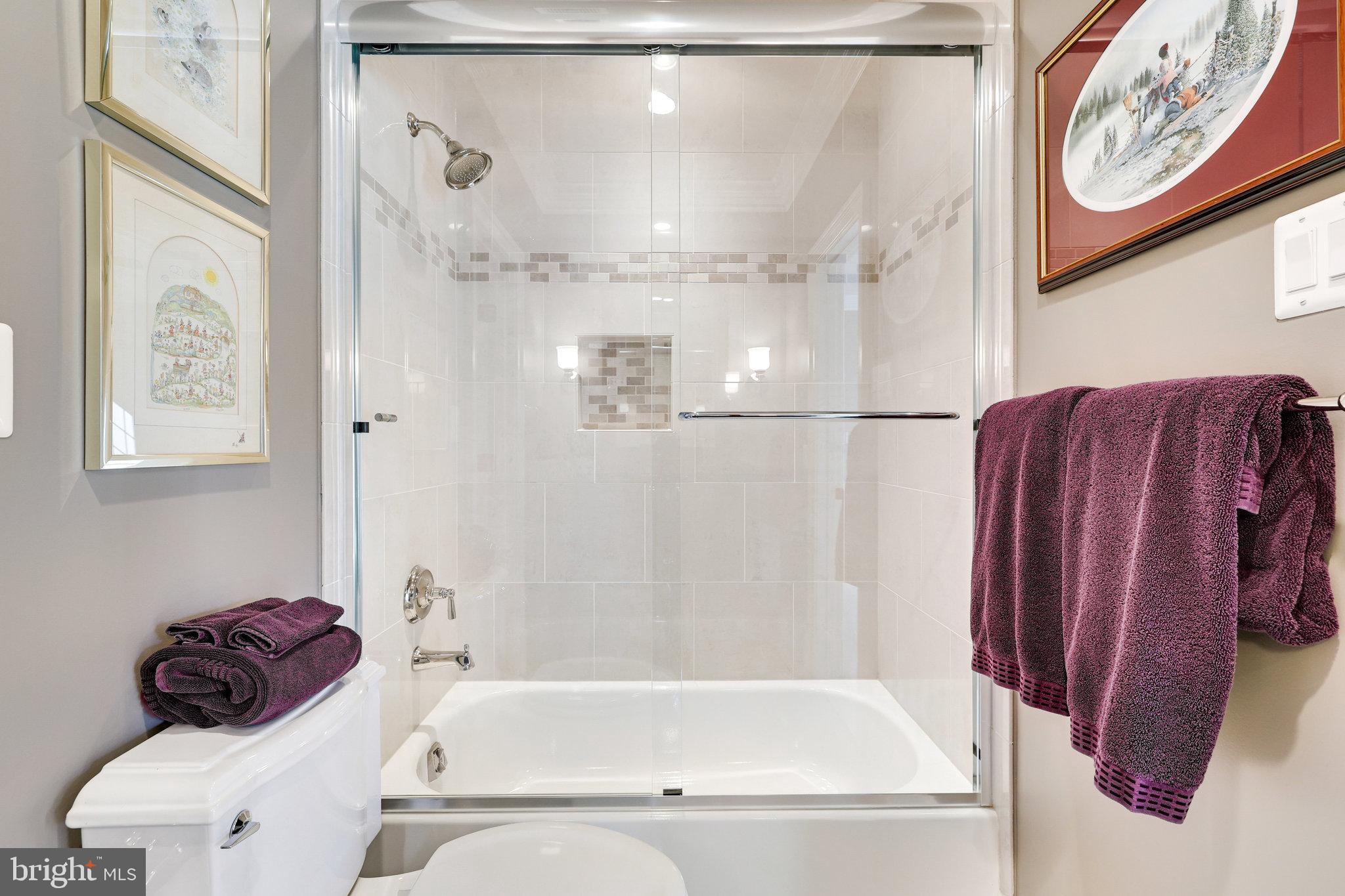 LANGLEY FOREST - Residential