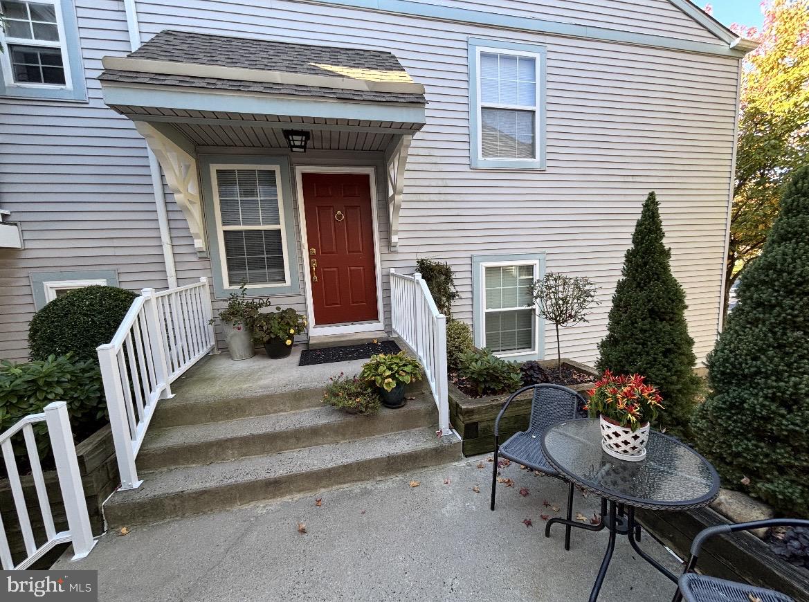 406 SWEETWATER DRIVE