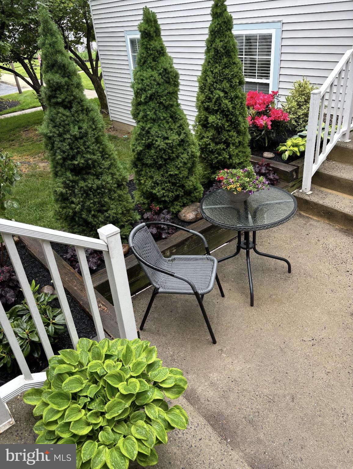 406 SWEETWATER DRIVE