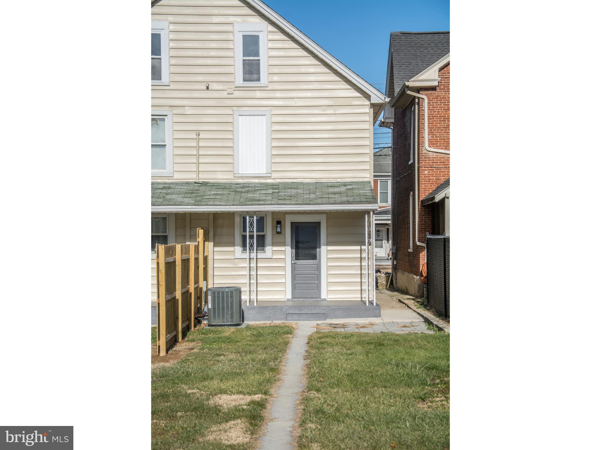 BUCHANAN TRAIL WEST - Residential