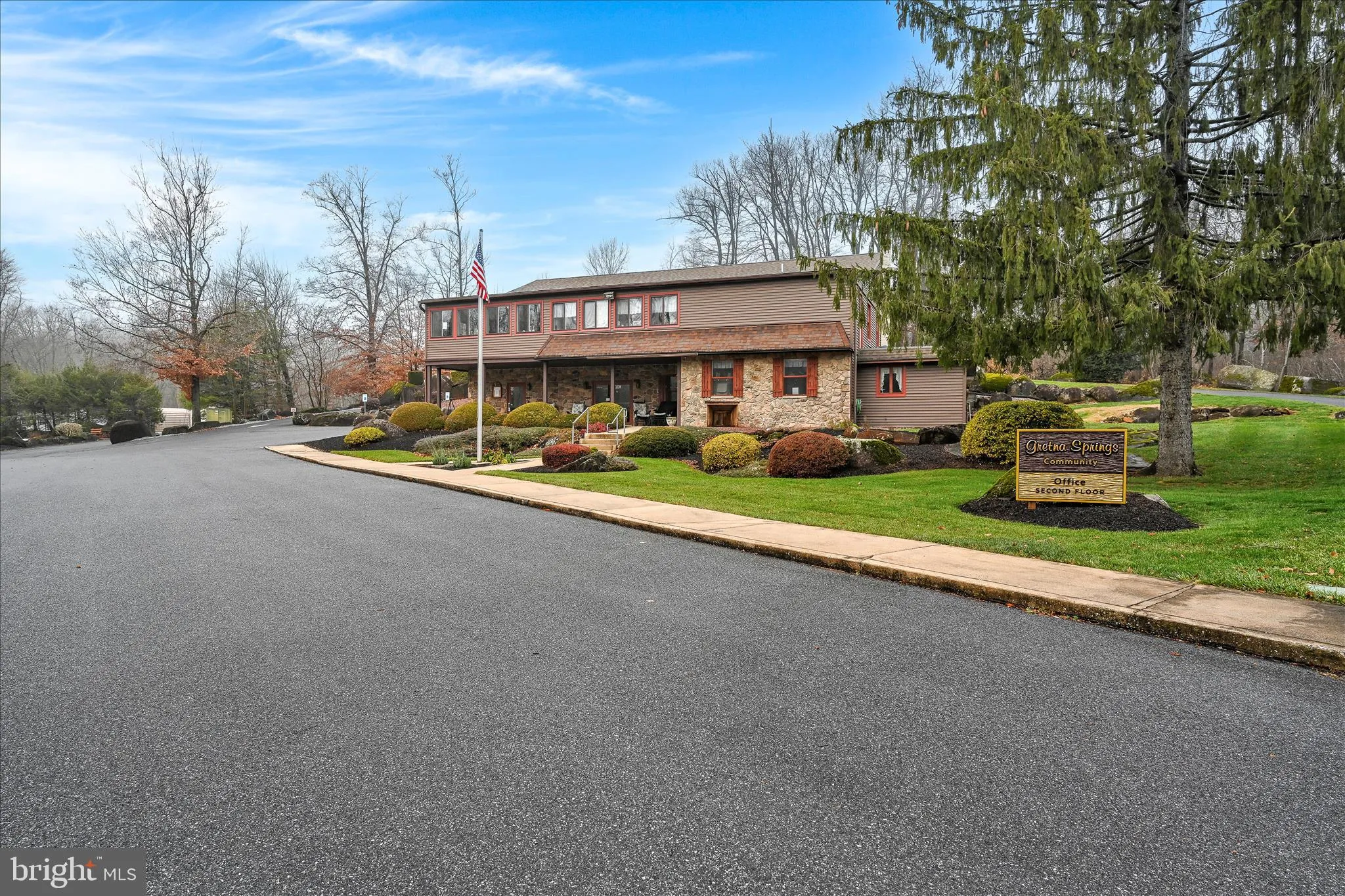 Manheim, Pennsylvania 17545, United States, 3 Bedrooms Bedrooms, ,1 BathroomBathrooms,Residential,Active,246326