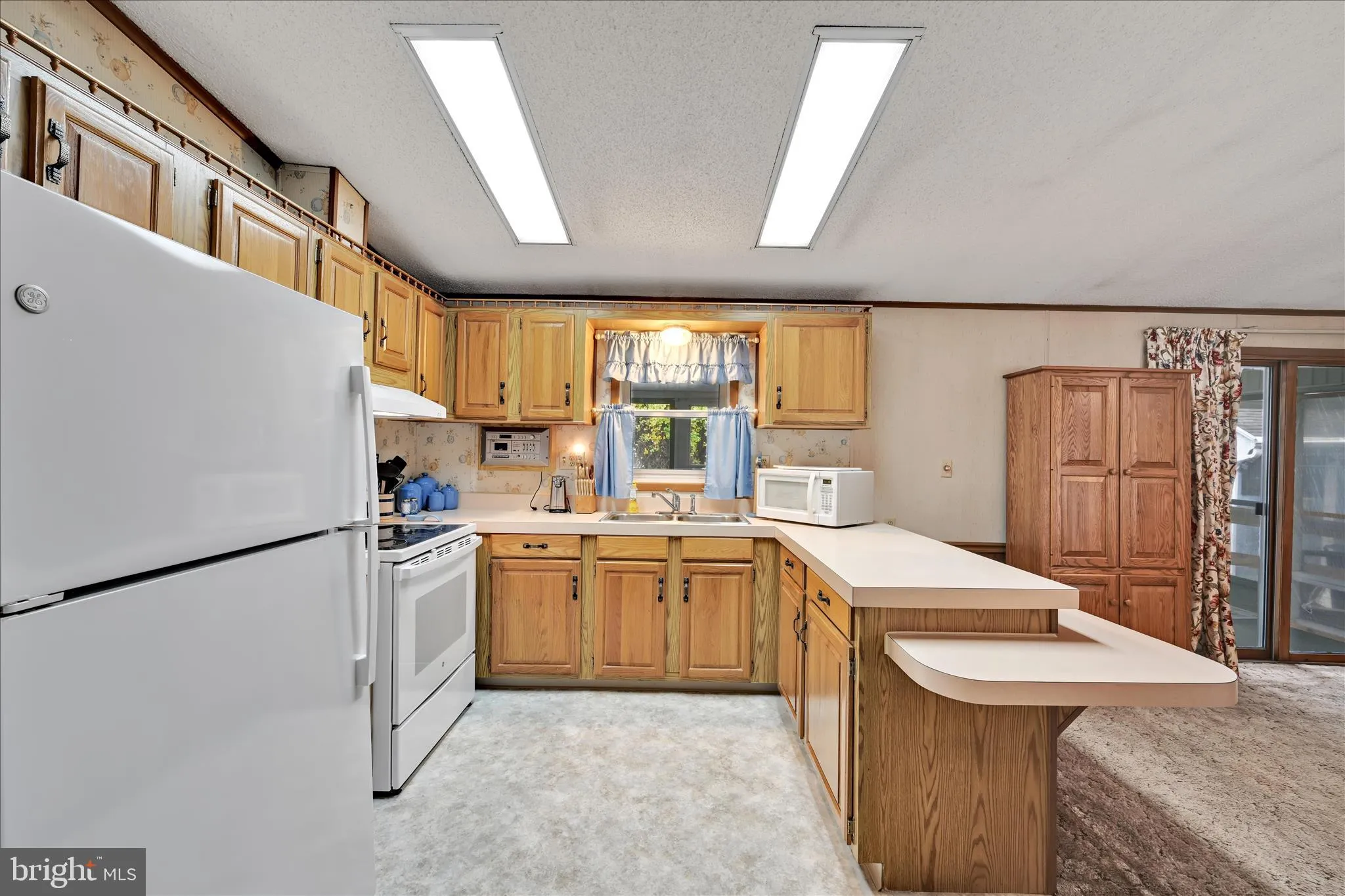 Manheim, Pennsylvania 17545, United States, 3 Bedrooms Bedrooms, ,1 BathroomBathrooms,Residential,Active,246326