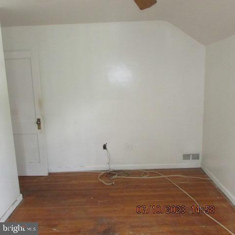 LANDOVER HILLS - Residential