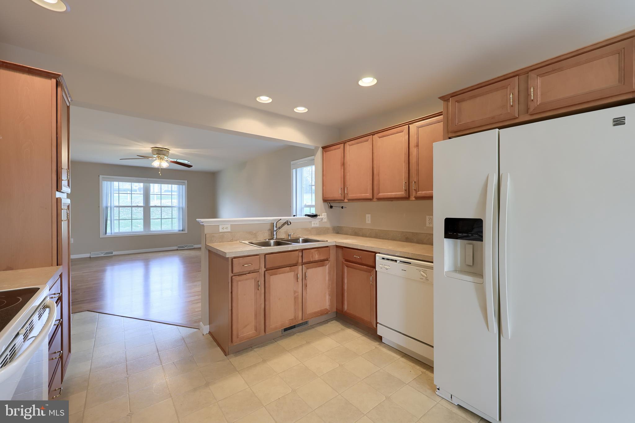 BRADFORD COMMONS - Residential