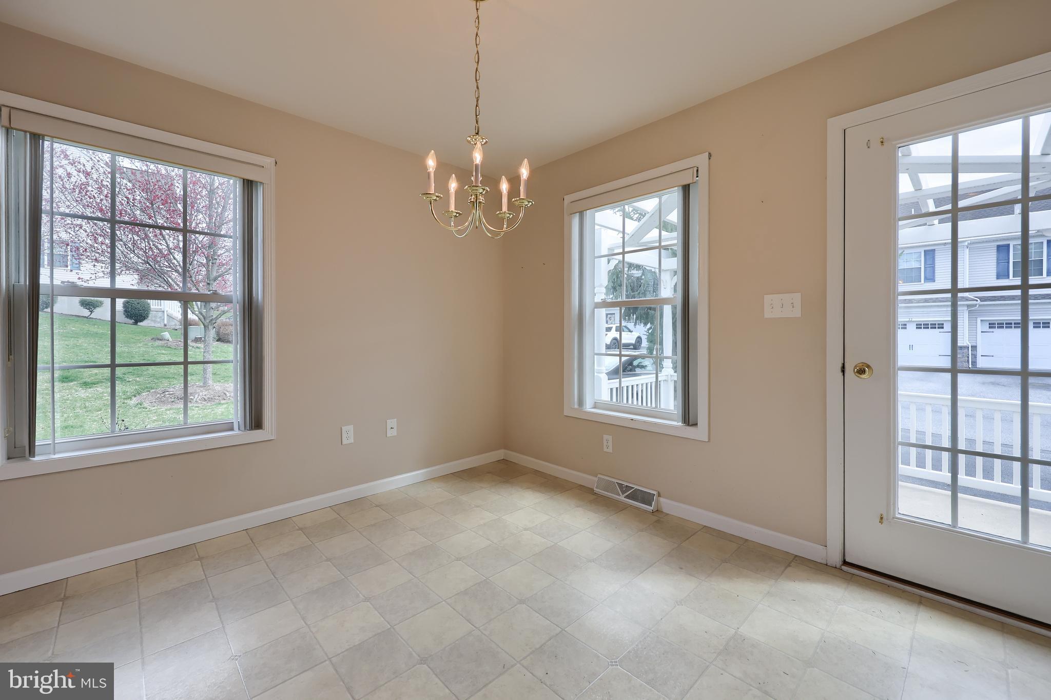 BRADFORD COMMONS - Residential