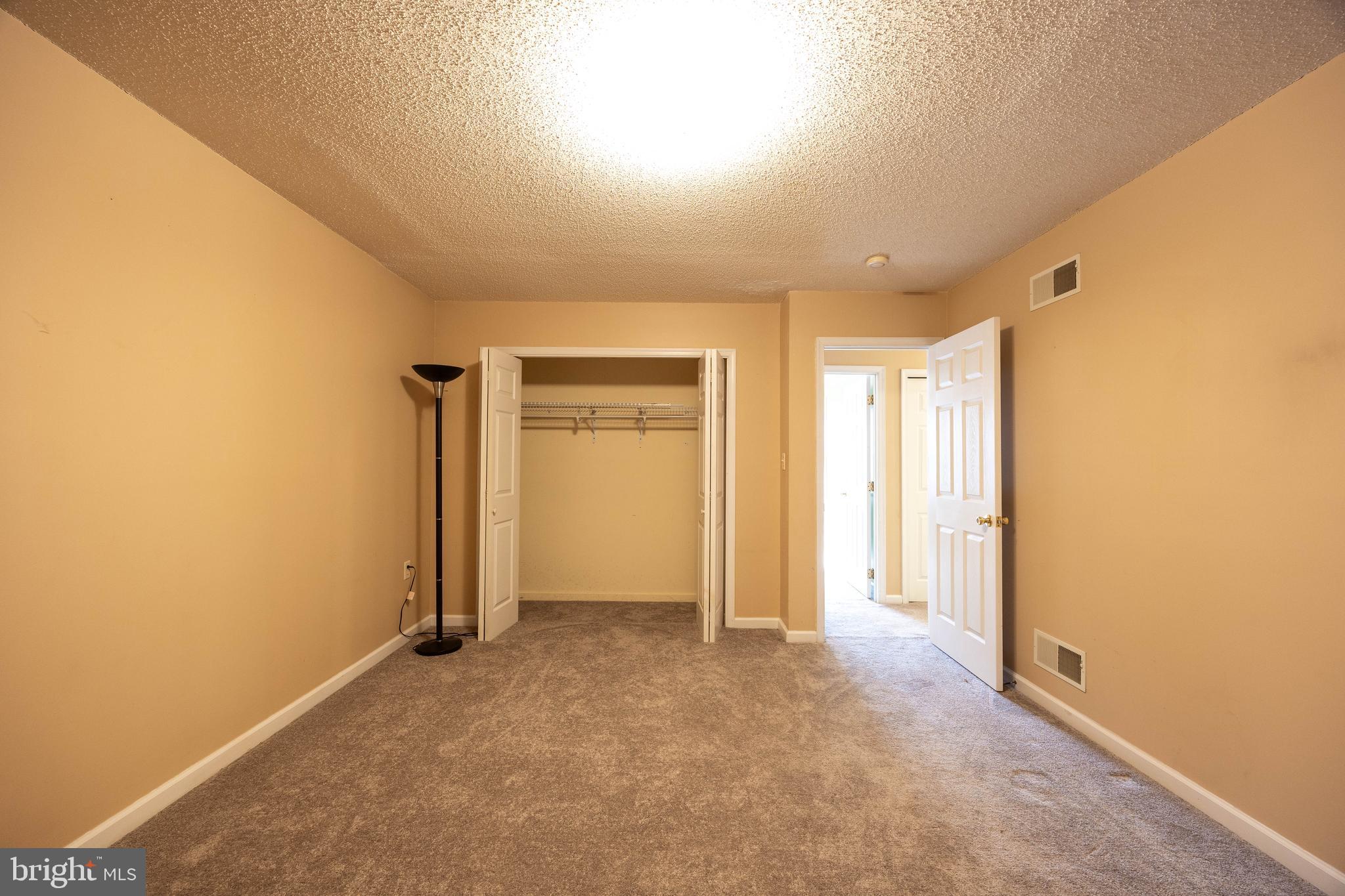 PENN STREET - Residential