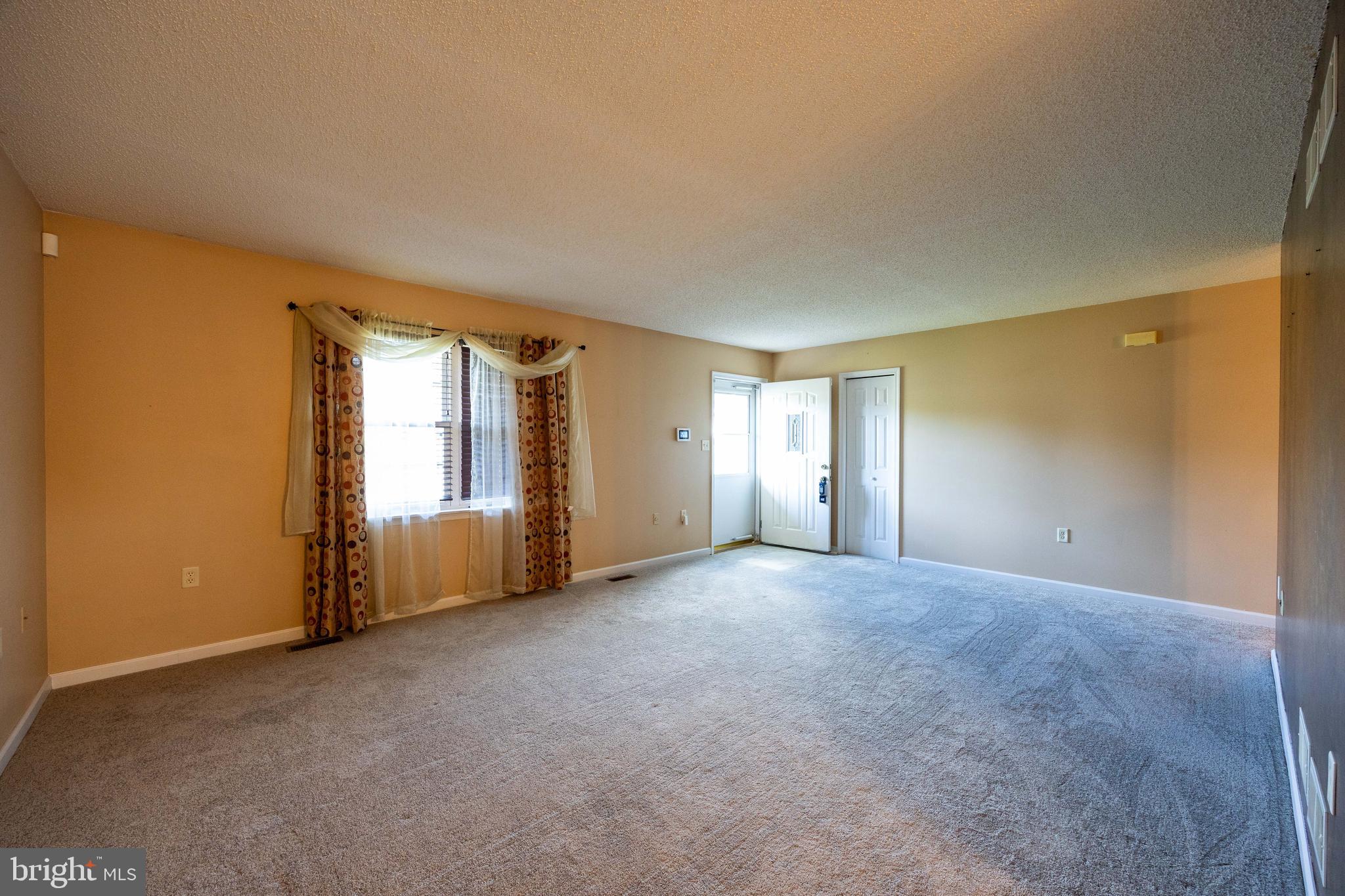 PENN STREET - Residential