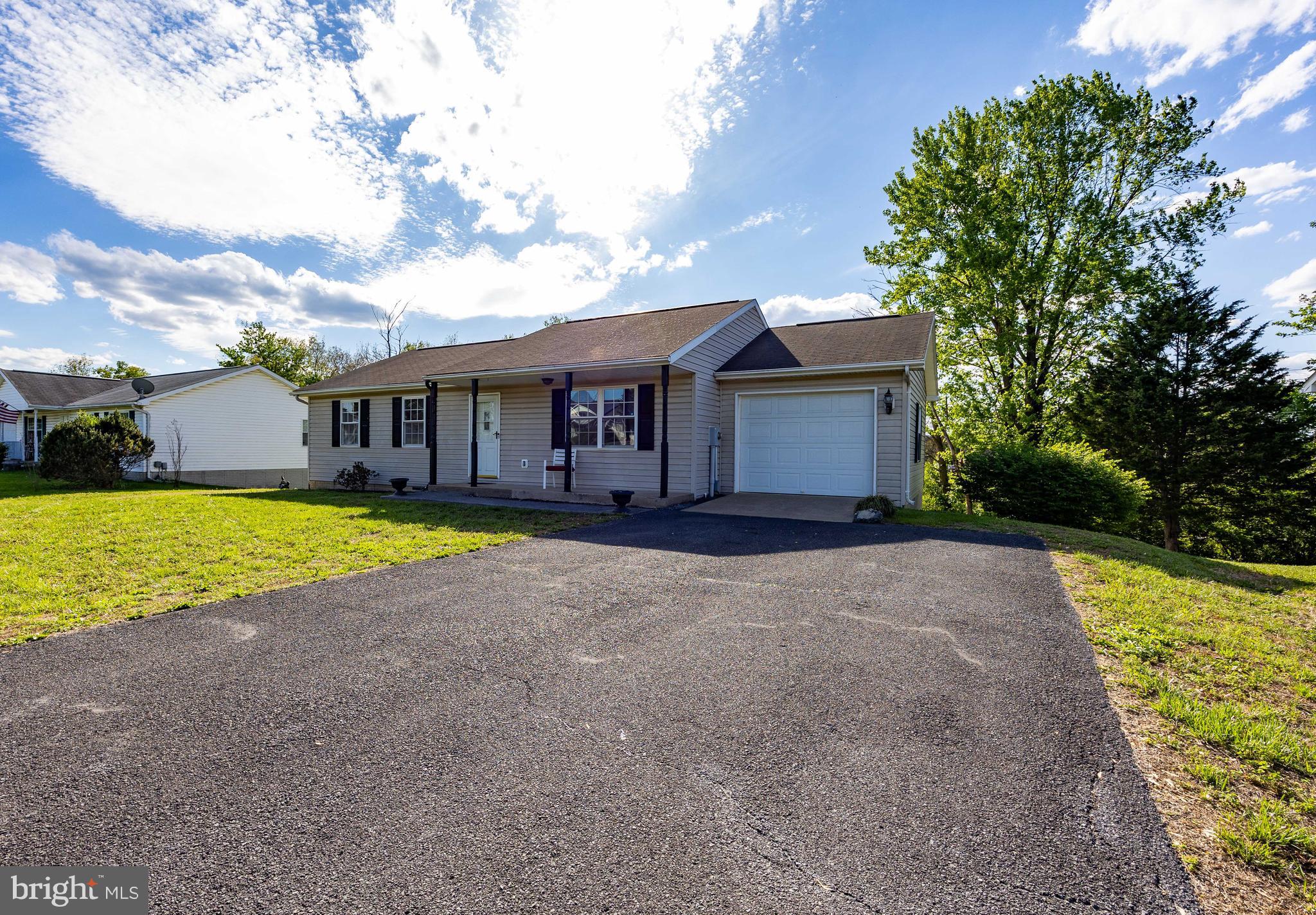PENN STREET - Residential