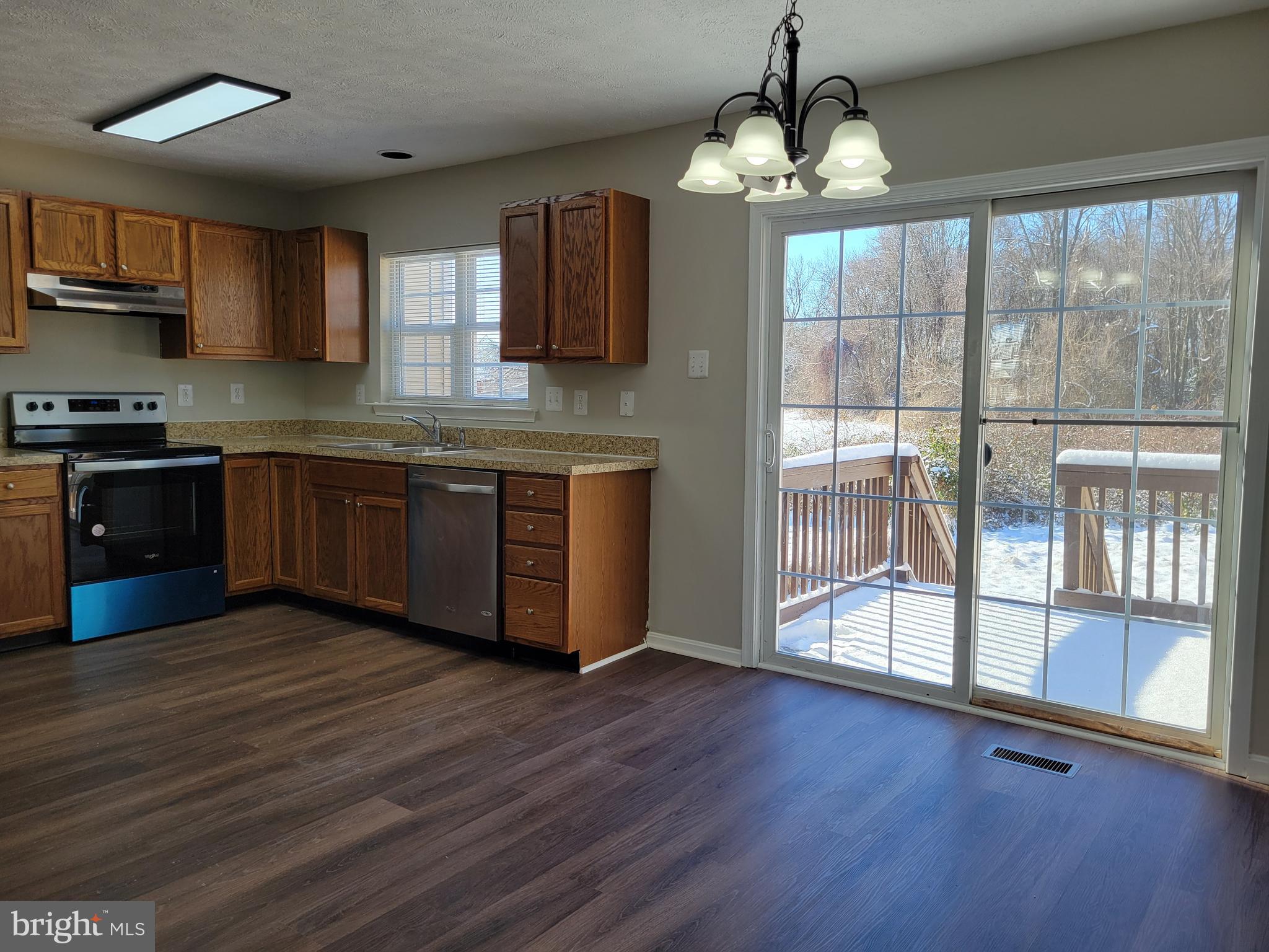 DOUGLAS VILLAGE - Residential