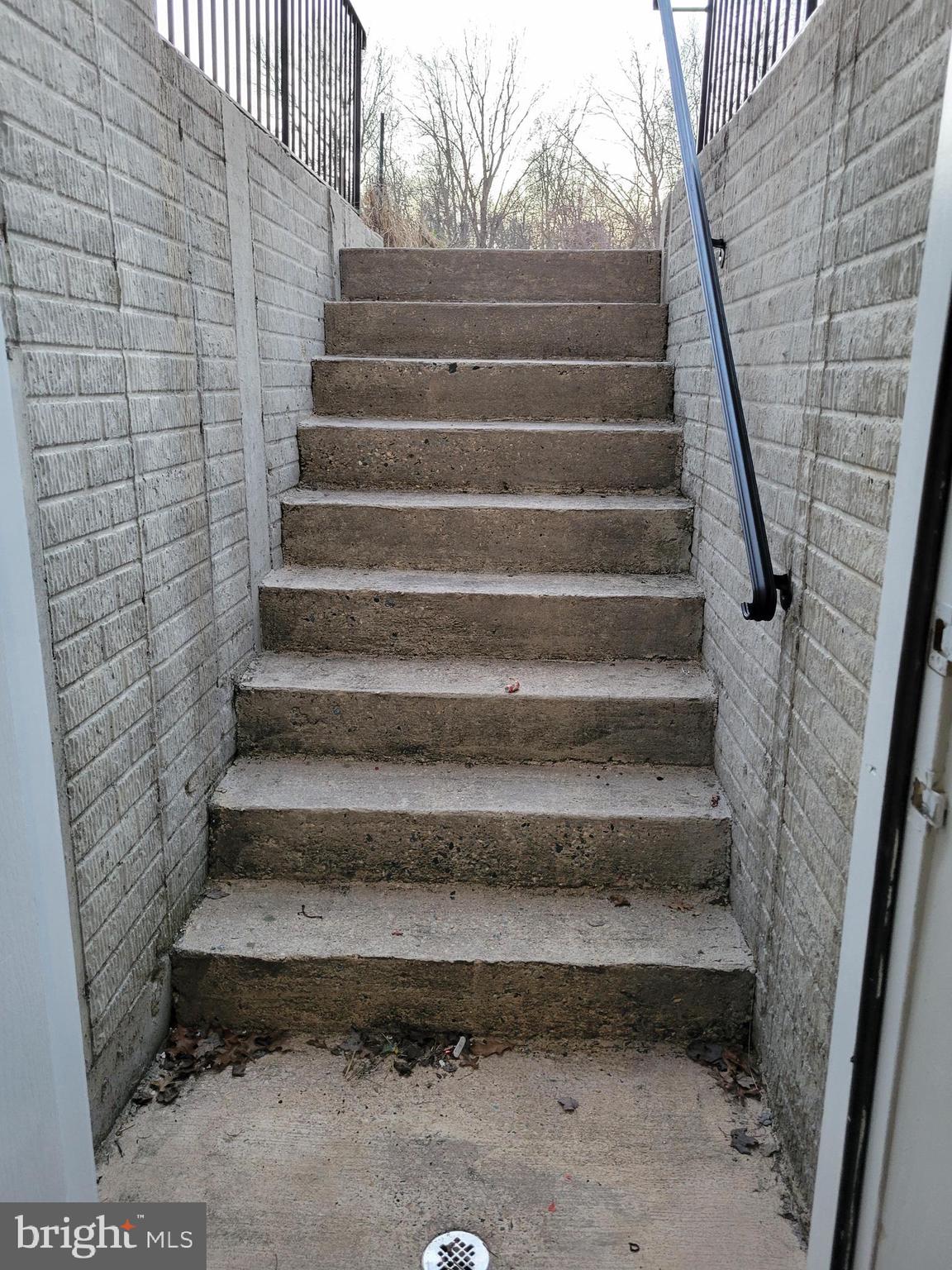 DOUGLAS VILLAGE - Residential