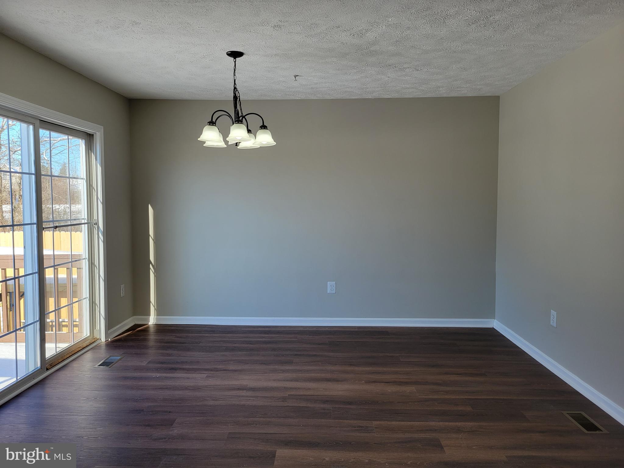 DOUGLAS VILLAGE - Residential