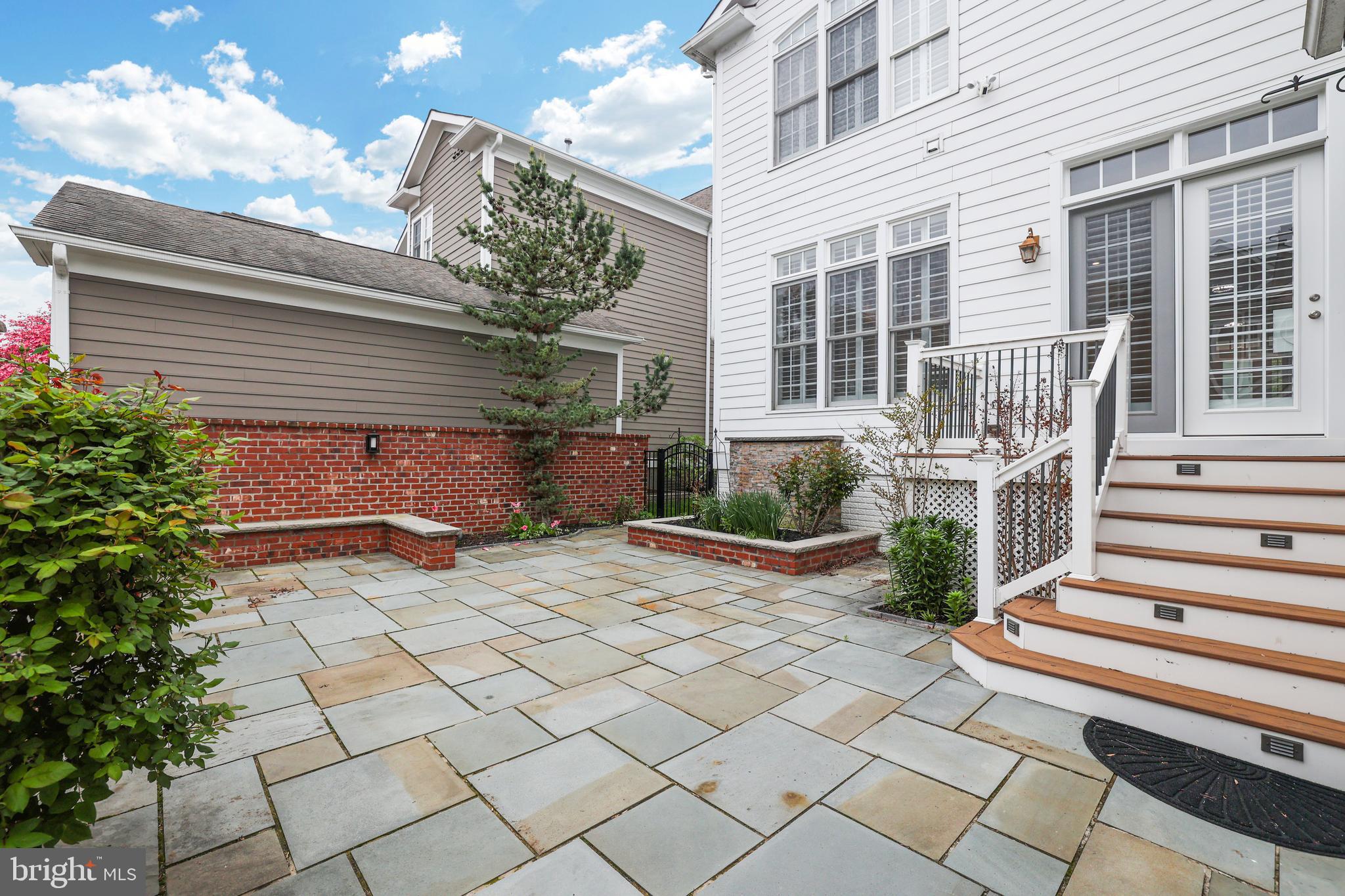 MAPLE LAWN - Residential