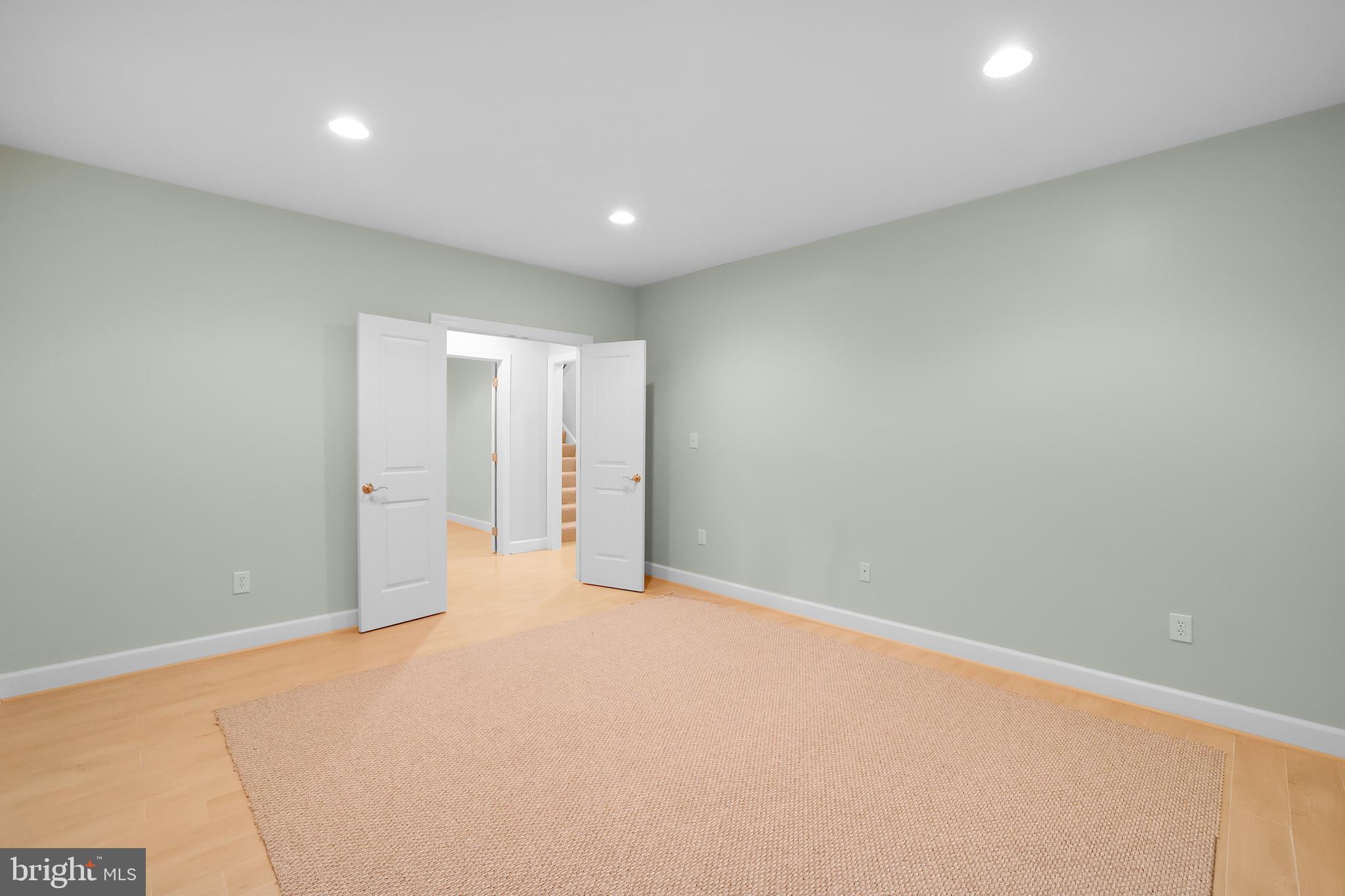 MAPLE LAWN - Residential