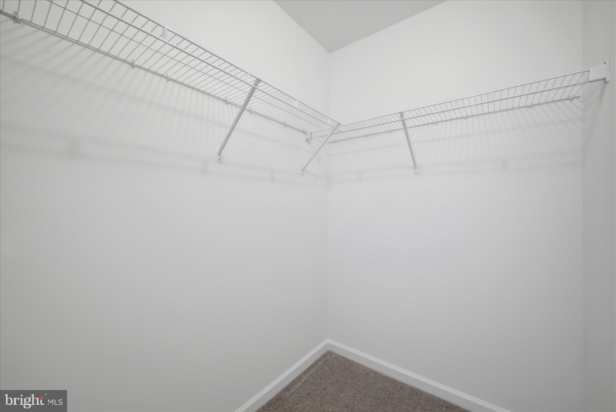 WHISPERING PINES - Residential